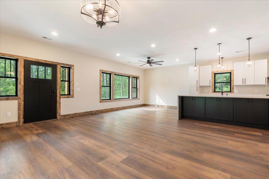 2026 single family home for sale at 7592 White Overlook Drive in Pequot Lakes, MN — 3 bed, 2 bath (photo 7 of 28)