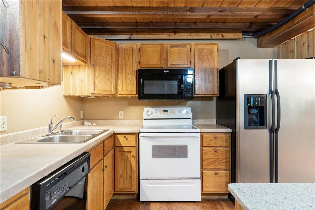 2004 single family home for sale at 5457 Erin Road in Brainerd, MN — 3 bed, 2 bath (photo 9 of 33)