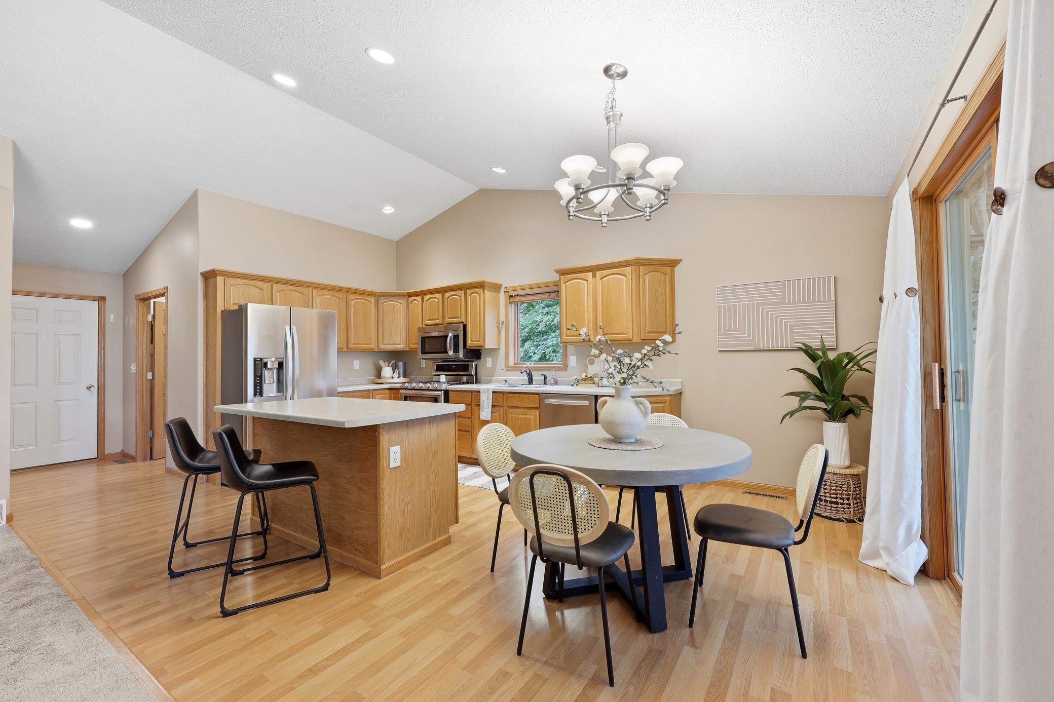2003 single family home for sale at 13996 County Highway 5 in Lake Park, MN — 4 bed, 3 bath (photo 12 of 60)