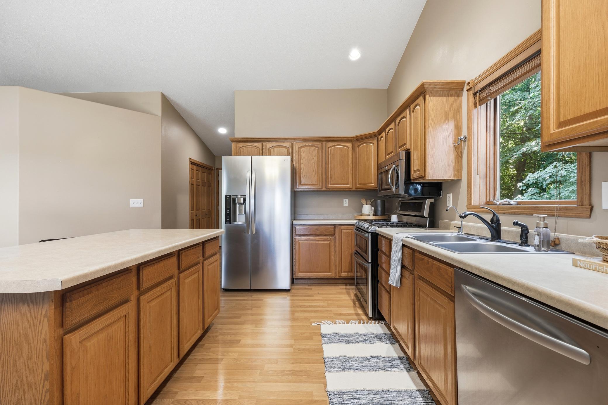2003 single family home for sale at 13996 County Highway 5 in Lake Park, MN — 4 bed, 3 bath (photo 14 of 60)