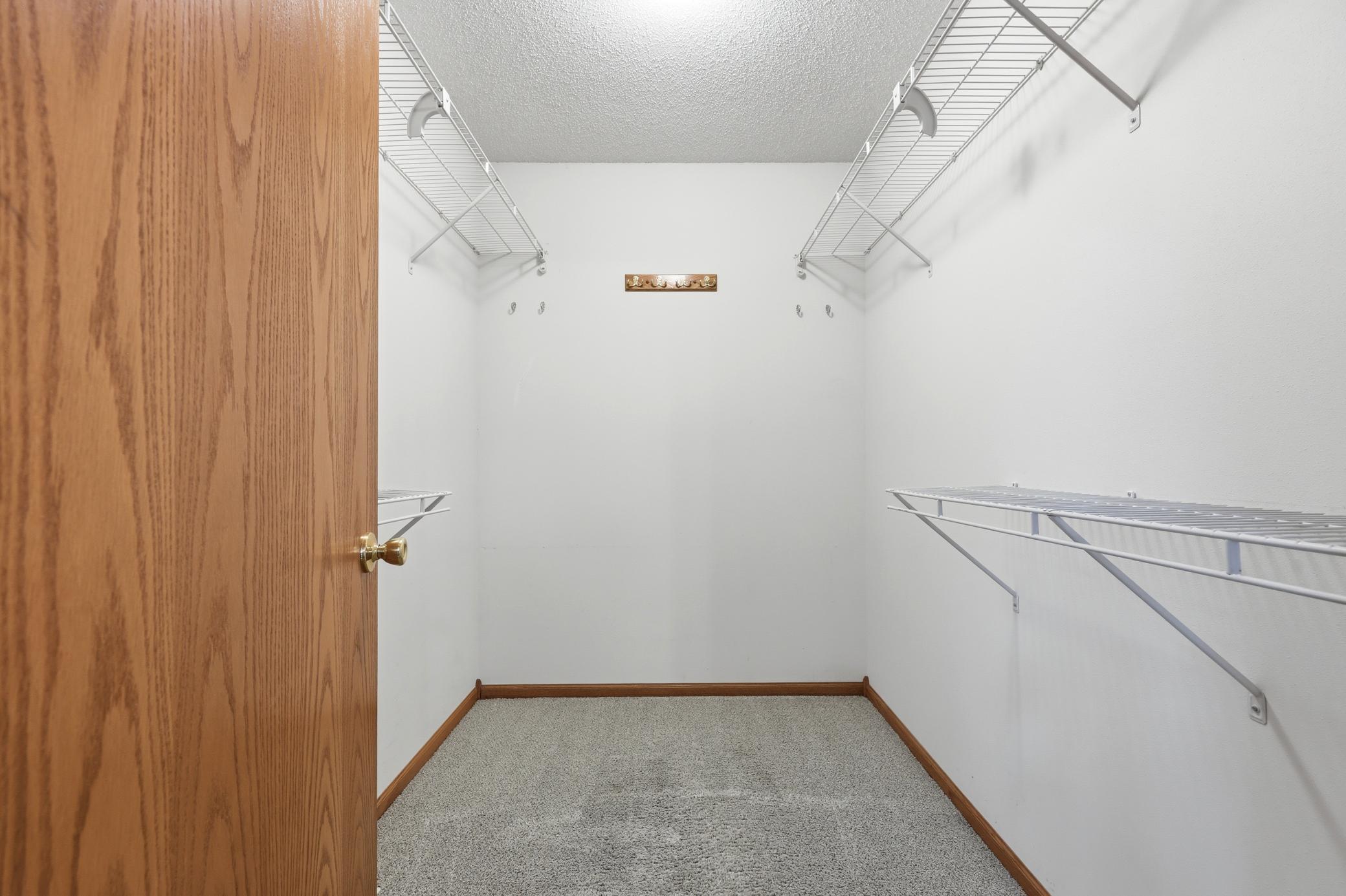 2003 single family home for sale at 13996 County Highway 5 in Lake Park, MN — 4 bed, 3 bath (photo 24 of 60)