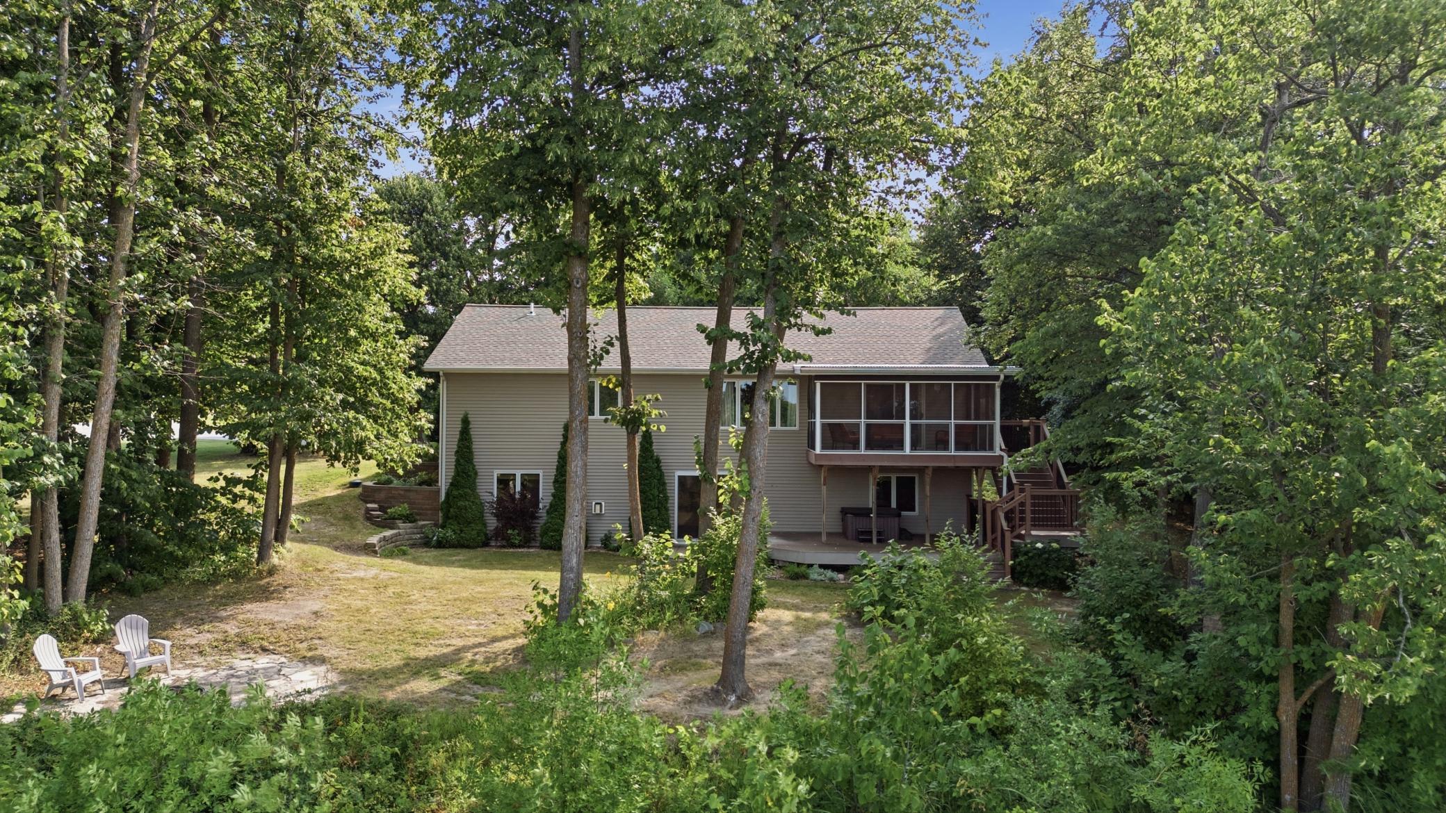 2003 single family home for sale at 13996 County Highway 5 in Lake Park, MN — 4 bed, 3 bath (photo 4 of 60)