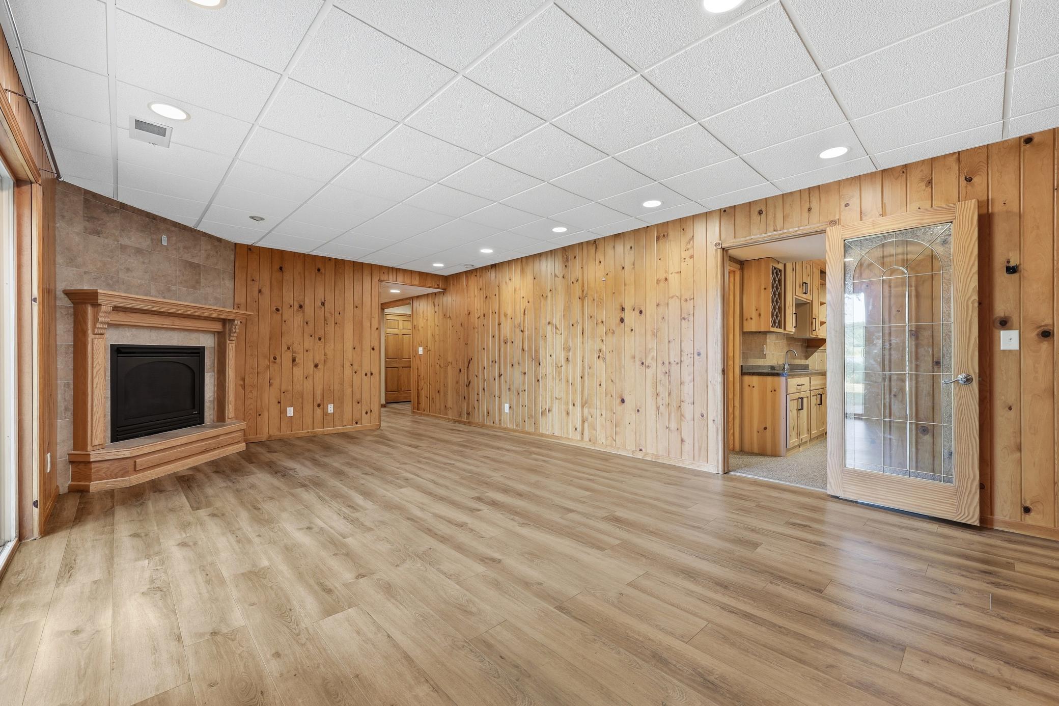2003 single family home for sale at 13996 County Highway 5 in Lake Park, MN — 4 bed, 3 bath (photo 35 of 60)