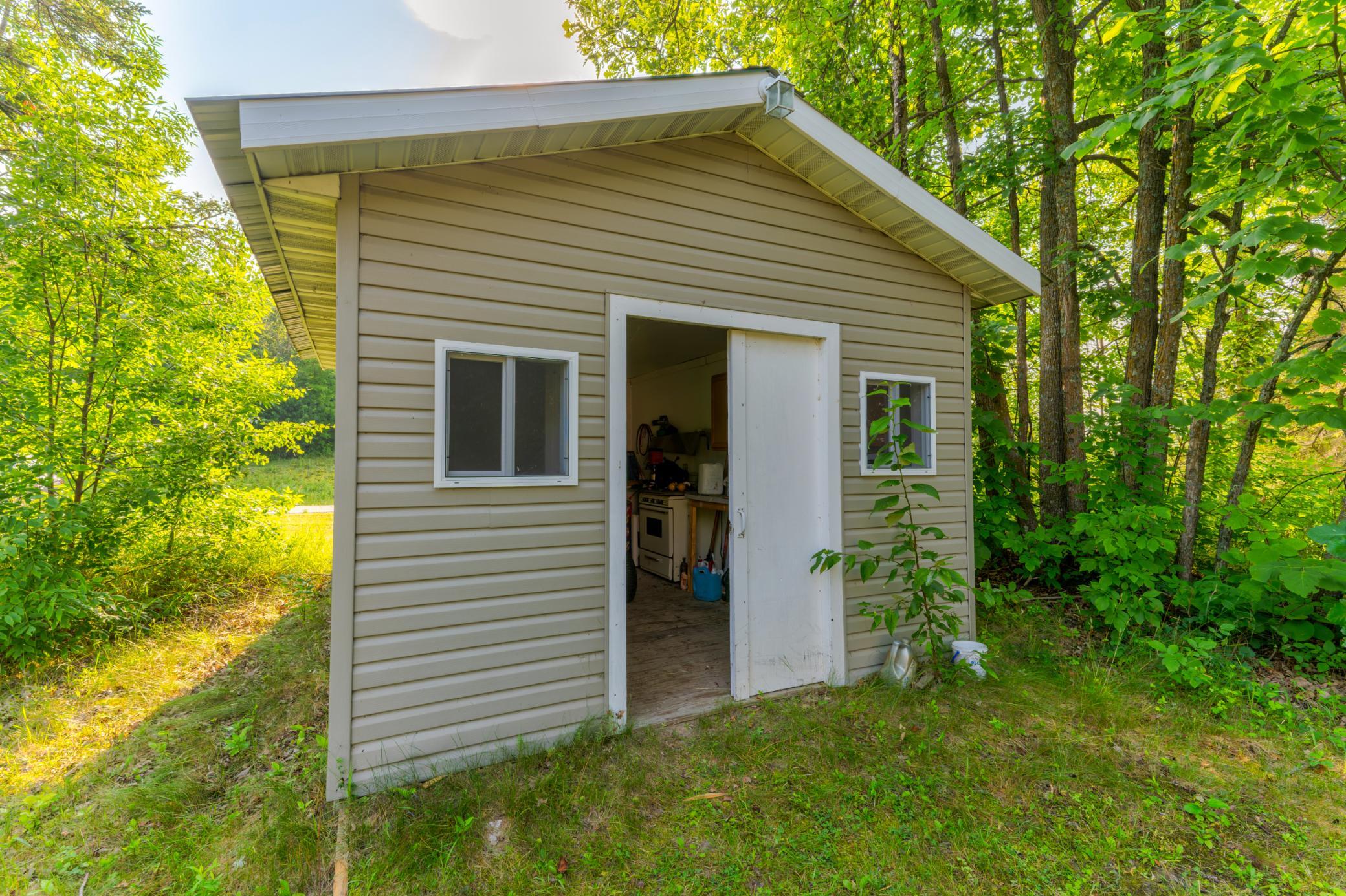 1930 single family home for sale at 18421 Irvine Avenue NW in Bemidji, MN — 1 bed, 0 bath (photo 14 of 24)