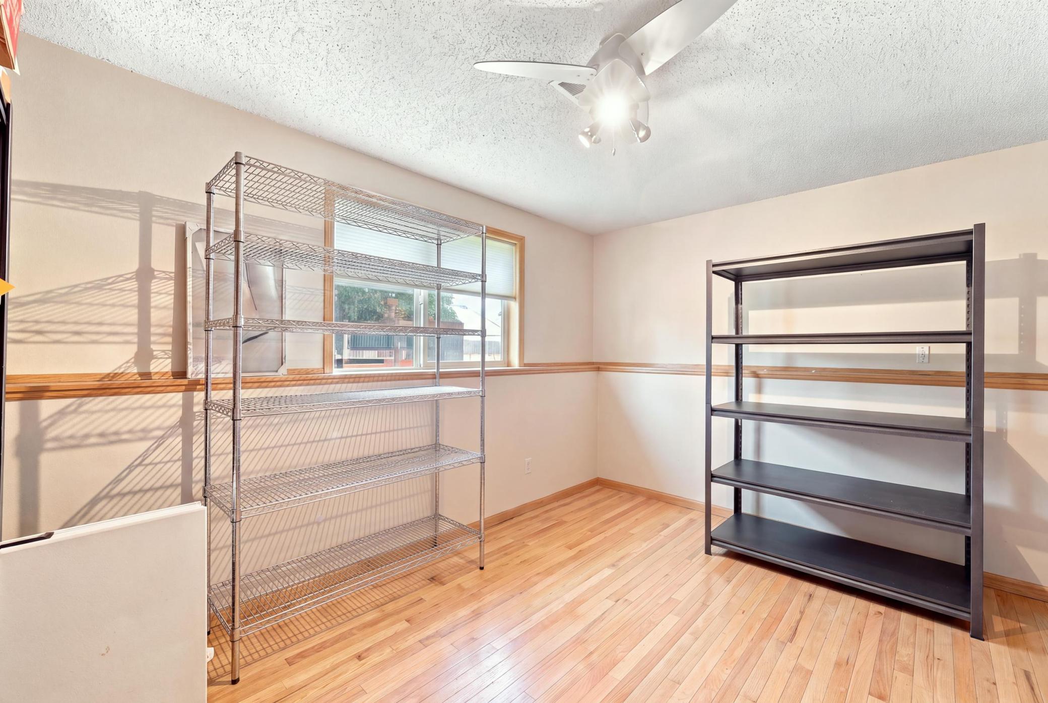 2006 single family home for sale at 852 16th Avenue Court W in West Fargo, ND — 4 bed, 3 bath (photo 22 of 32)