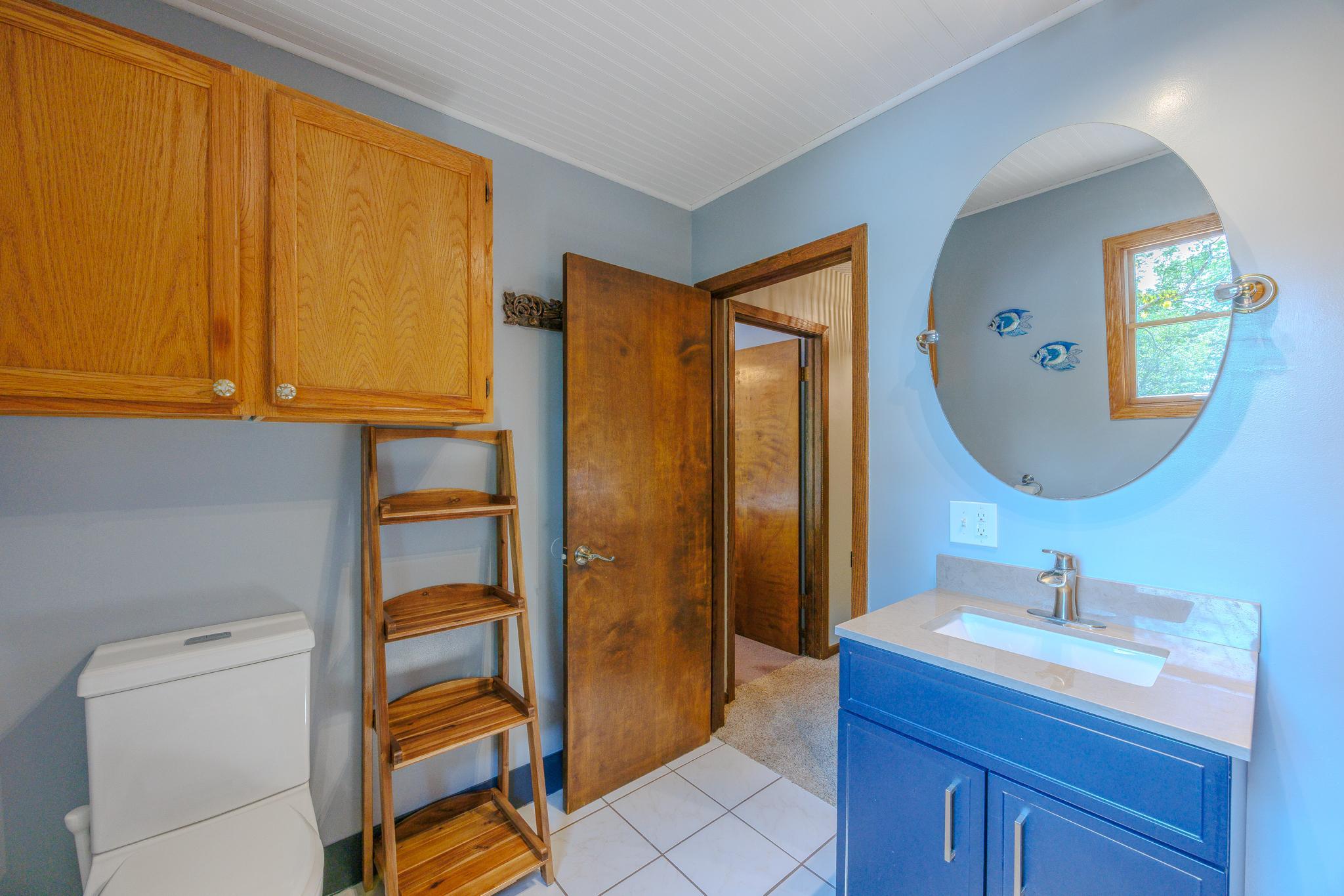1972 single family home for sale at 1944 Island View Drive NE in Bemidji, MN — 4 bed, 2 bath (photo 23 of 88)