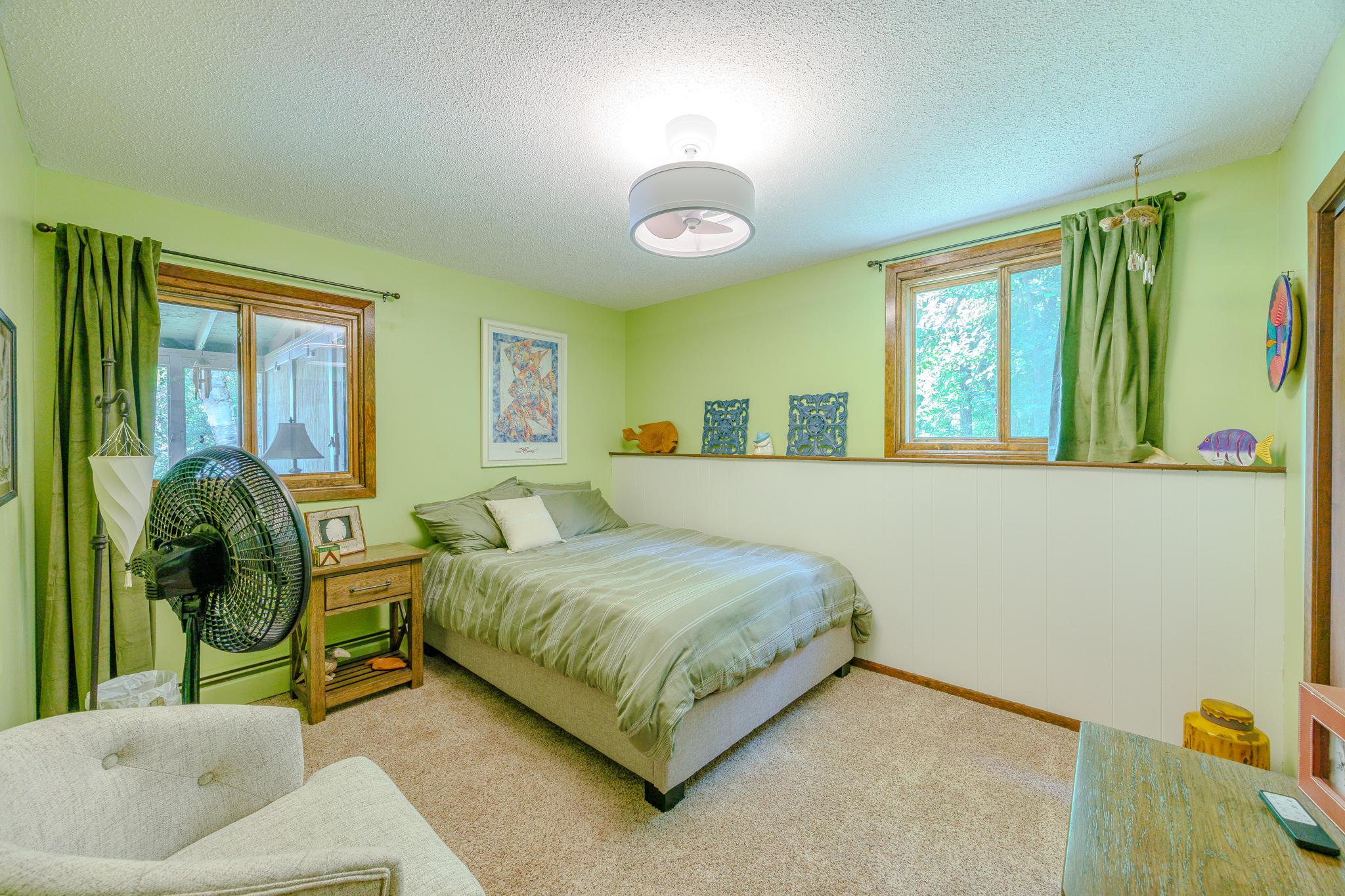 1972 single family home for sale at 1944 Island View Drive NE in Bemidji, MN — 4 bed, 2 bath (photo 29 of 88)