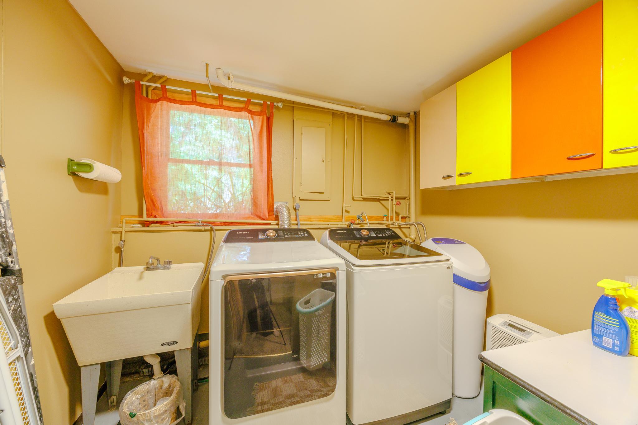 1972 single family home for sale at 1944 Island View Drive NE in Bemidji, MN — 4 bed, 2 bath (photo 35 of 88)
