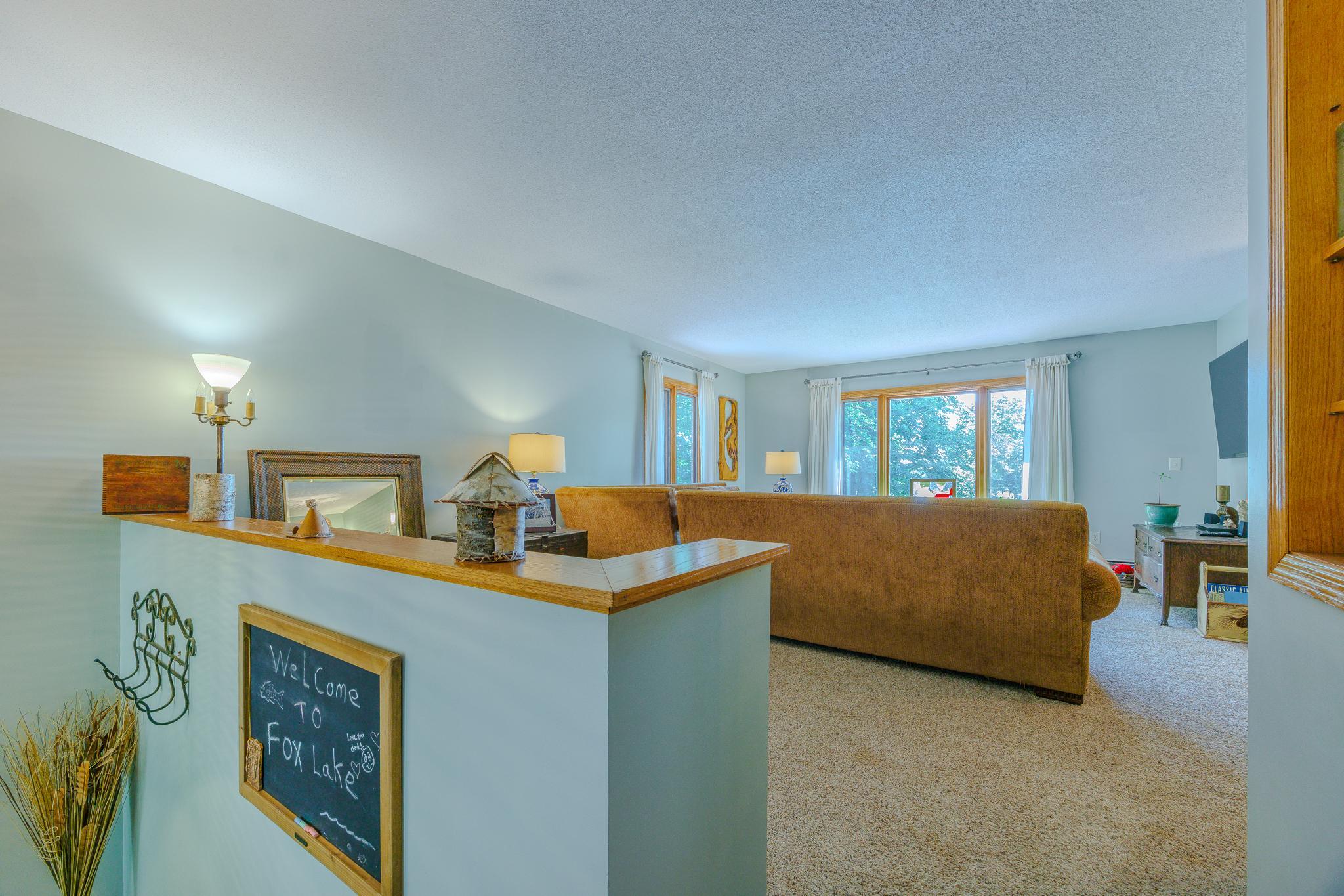 1972 single family home for sale at 1944 Island View Drive NE in Bemidji, MN — 4 bed, 2 bath (photo 5 of 88)