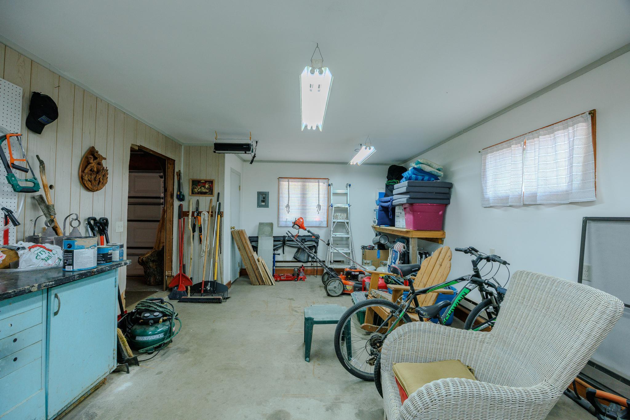 1972 single family home for sale at 1944 Island View Drive NE in Bemidji, MN — 4 bed, 2 bath (photo 42 of 88)