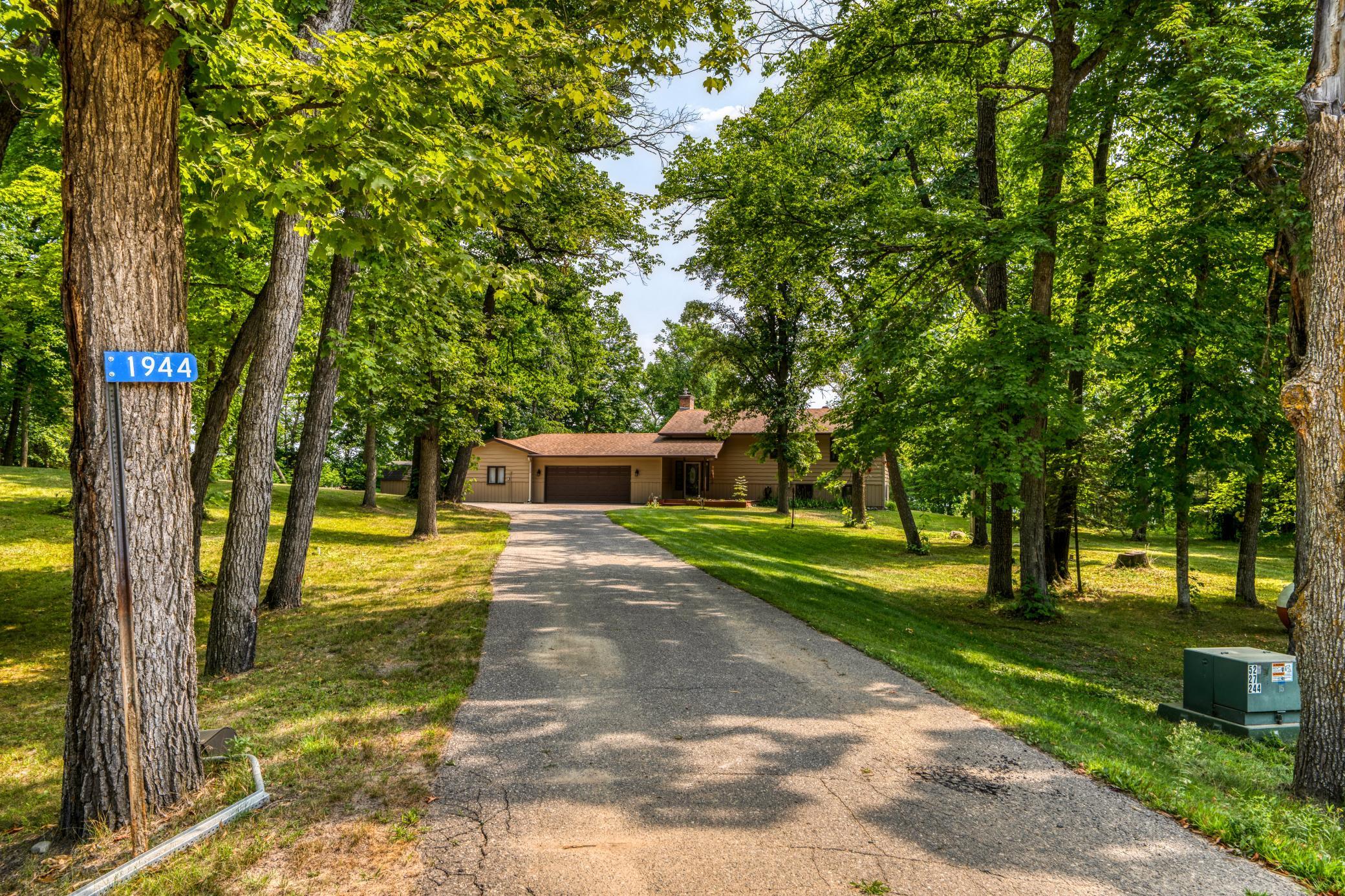1972 single family home for sale at 1944 Island View Drive NE in Bemidji, MN — 4 bed, 2 bath (photo 46 of 88)