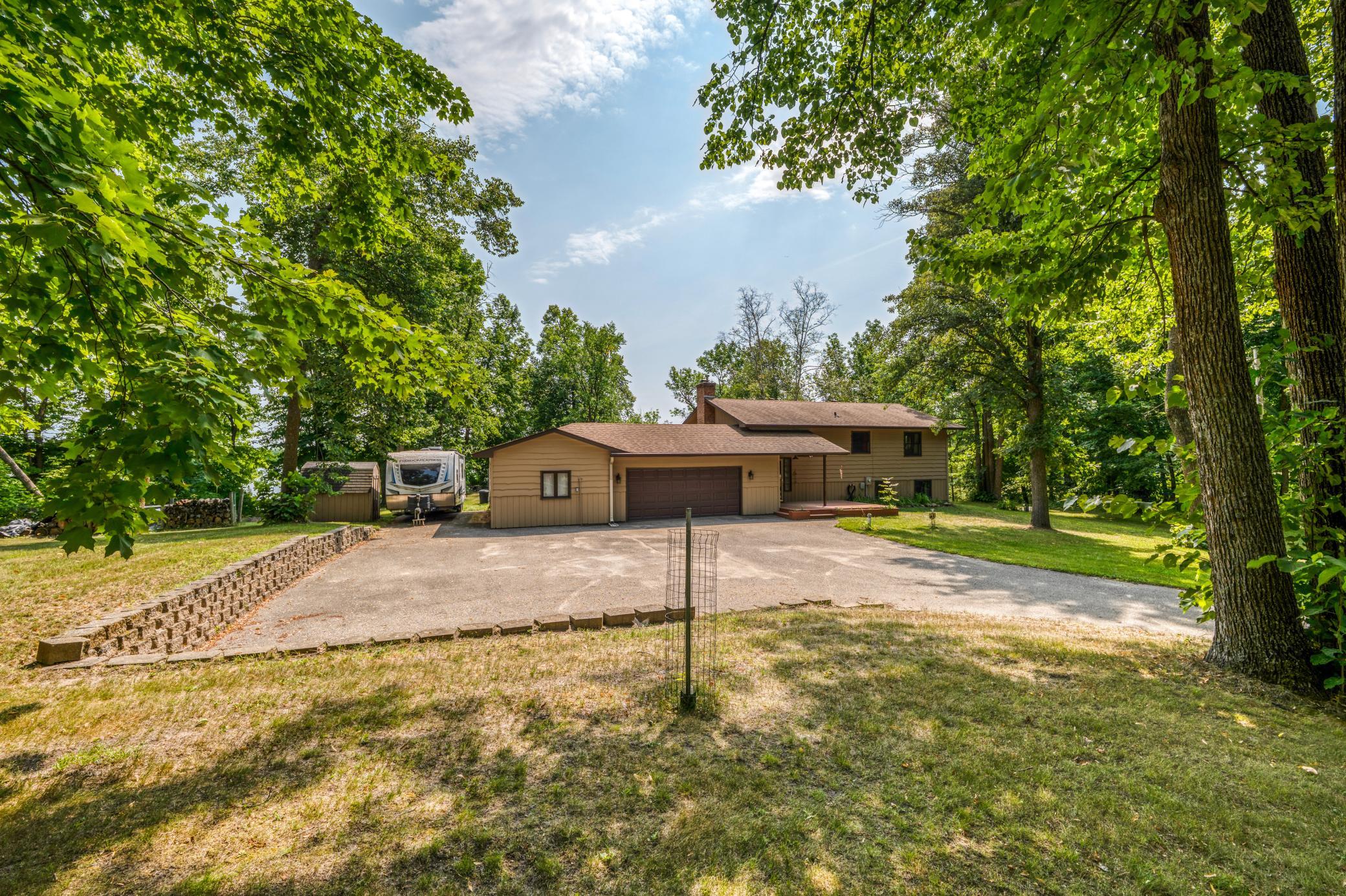 1972 single family home for sale at 1944 Island View Drive NE in Bemidji, MN — 4 bed, 2 bath (photo 47 of 88)