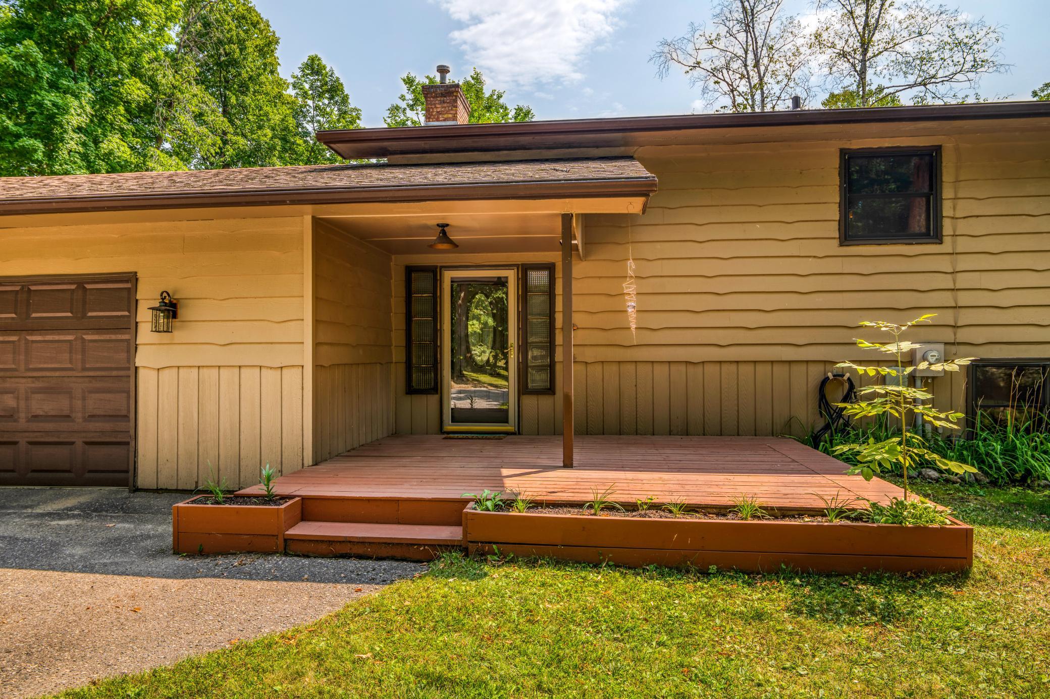 1972 single family home for sale at 1944 Island View Drive NE in Bemidji, MN — 4 bed, 2 bath (photo 53 of 88)
