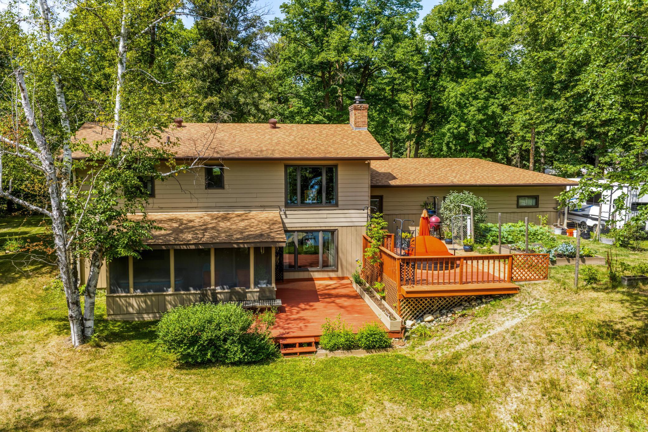 1972 single family home for sale at 1944 Island View Drive NE in Bemidji, MN — 4 bed, 2 bath (photo 68 of 88)