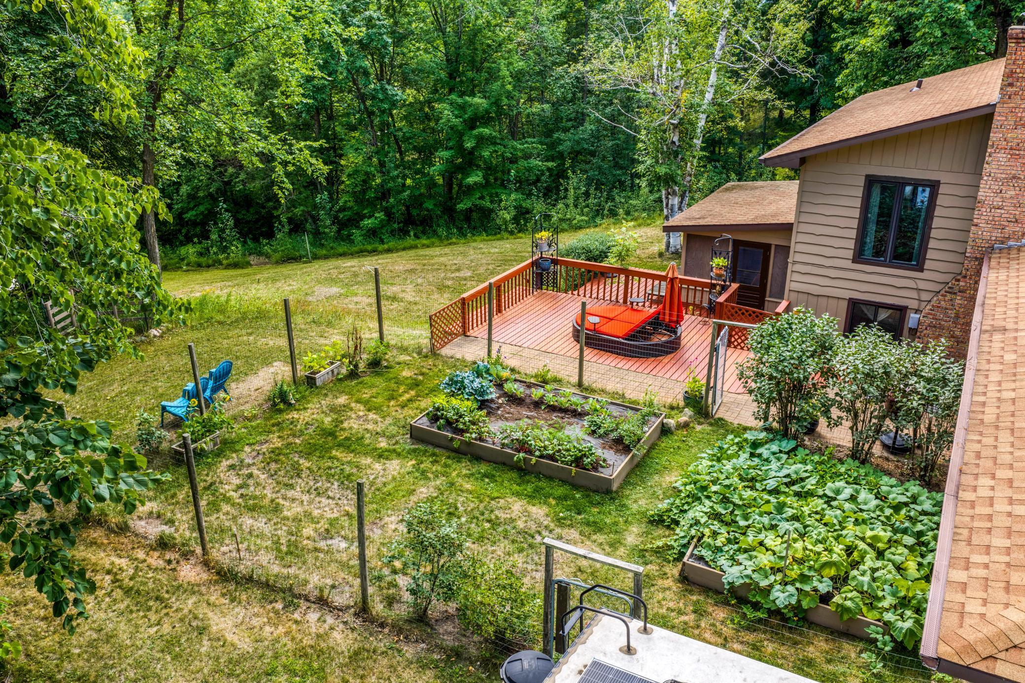 1972 single family home for sale at 1944 Island View Drive NE in Bemidji, MN — 4 bed, 2 bath (photo 70 of 88)