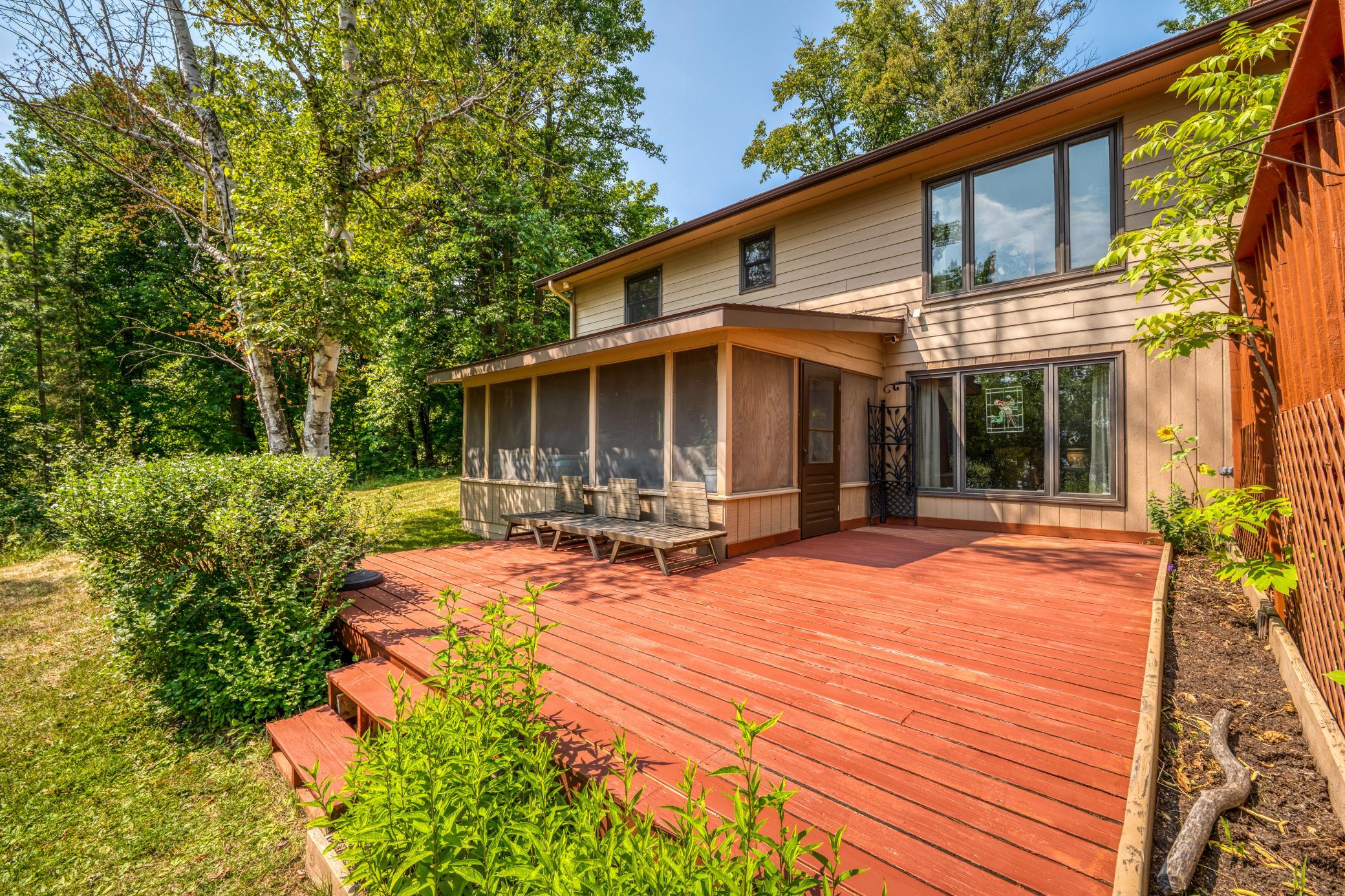 1972 single family home for sale at 1944 Island View Drive NE in Bemidji, MN — 4 bed, 2 bath (photo 78 of 88)