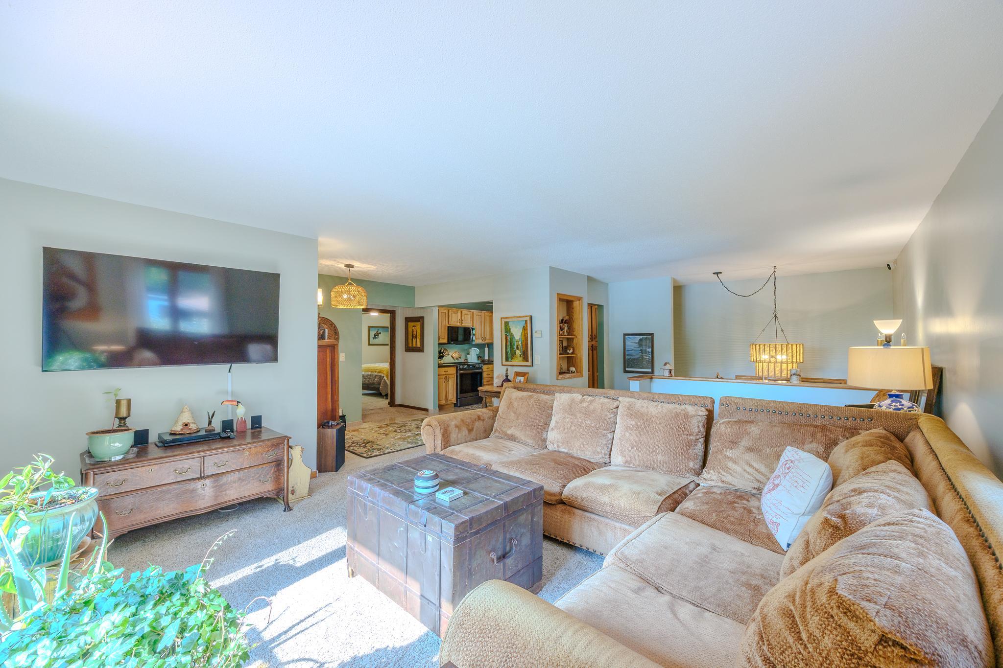 1972 single family home for sale at 1944 Island View Drive NE in Bemidji, MN — 4 bed, 2 bath (photo 10 of 88)