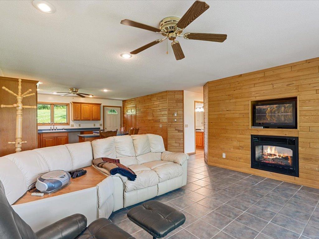 2004 single family home for sale at 17741 River Road in Crosby, MN — 2 bed, 2 bath (photo 11 of 46)