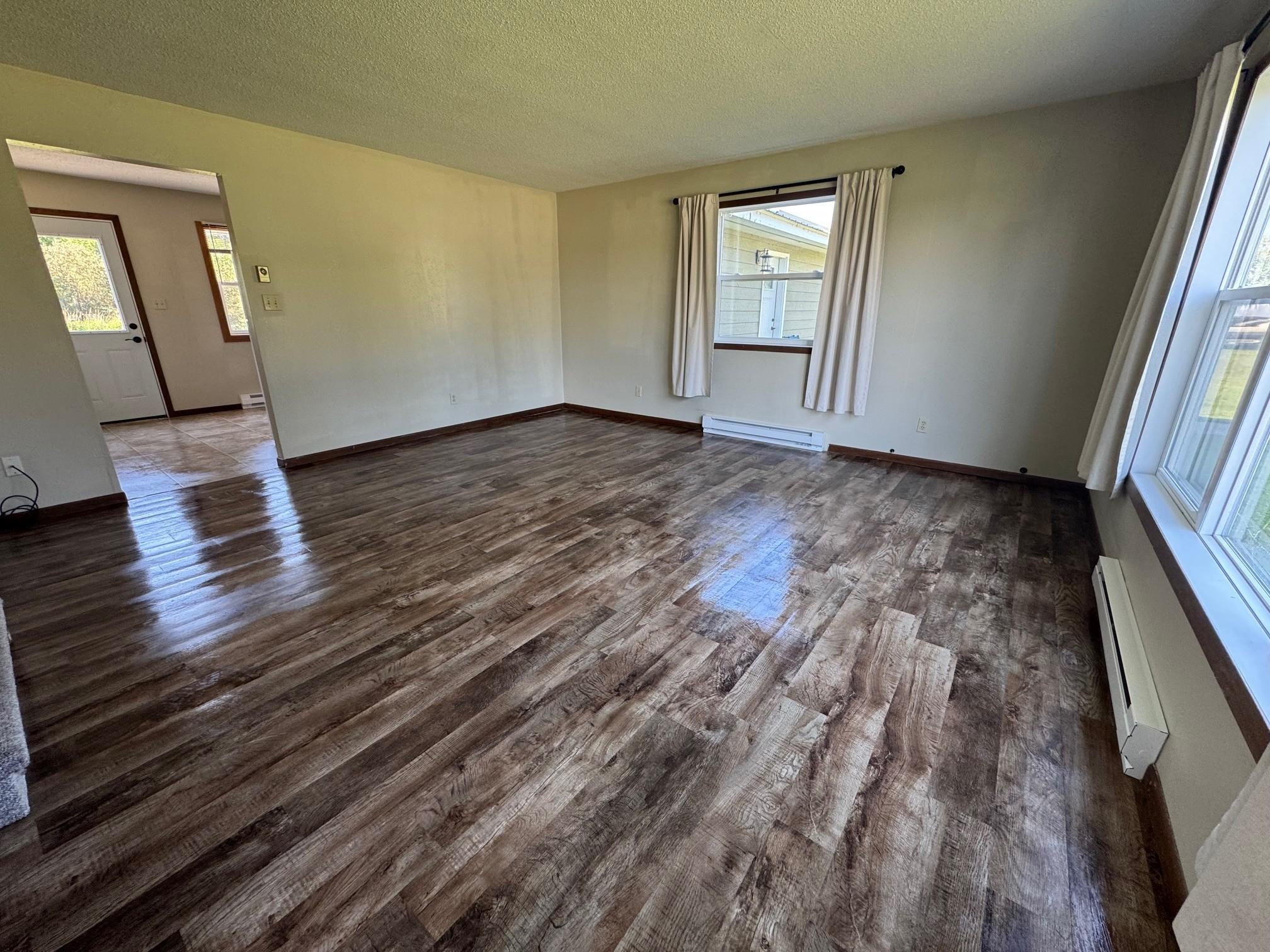 1983 triplex for sale at 37597 Lakeview Drive in Warroad, MN — 5 bed, 5 bath (photo 13 of 27)