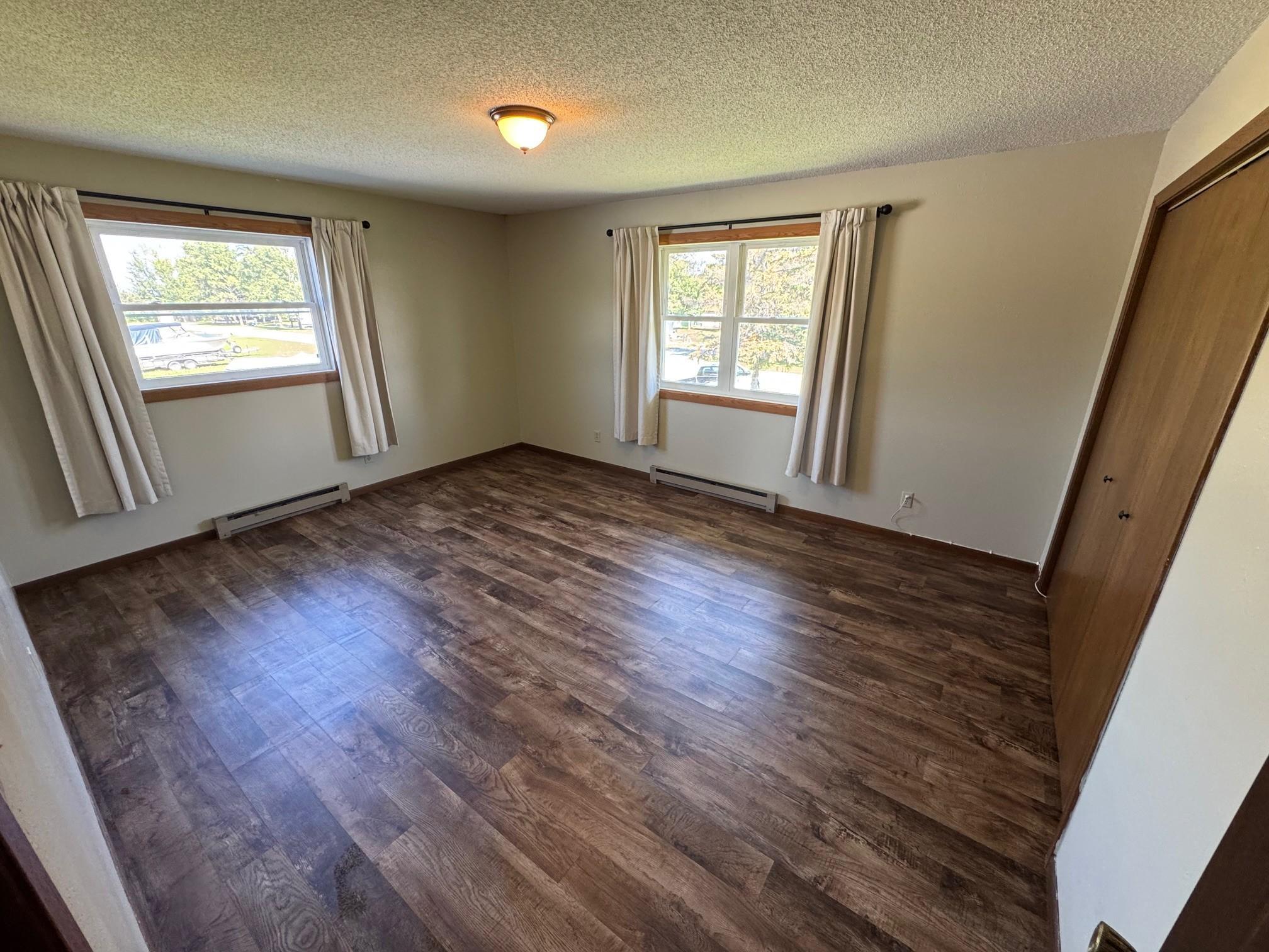1983 triplex for sale at 37597 Lakeview Drive in Warroad, MN — 5 bed, 5 bath (photo 15 of 27)