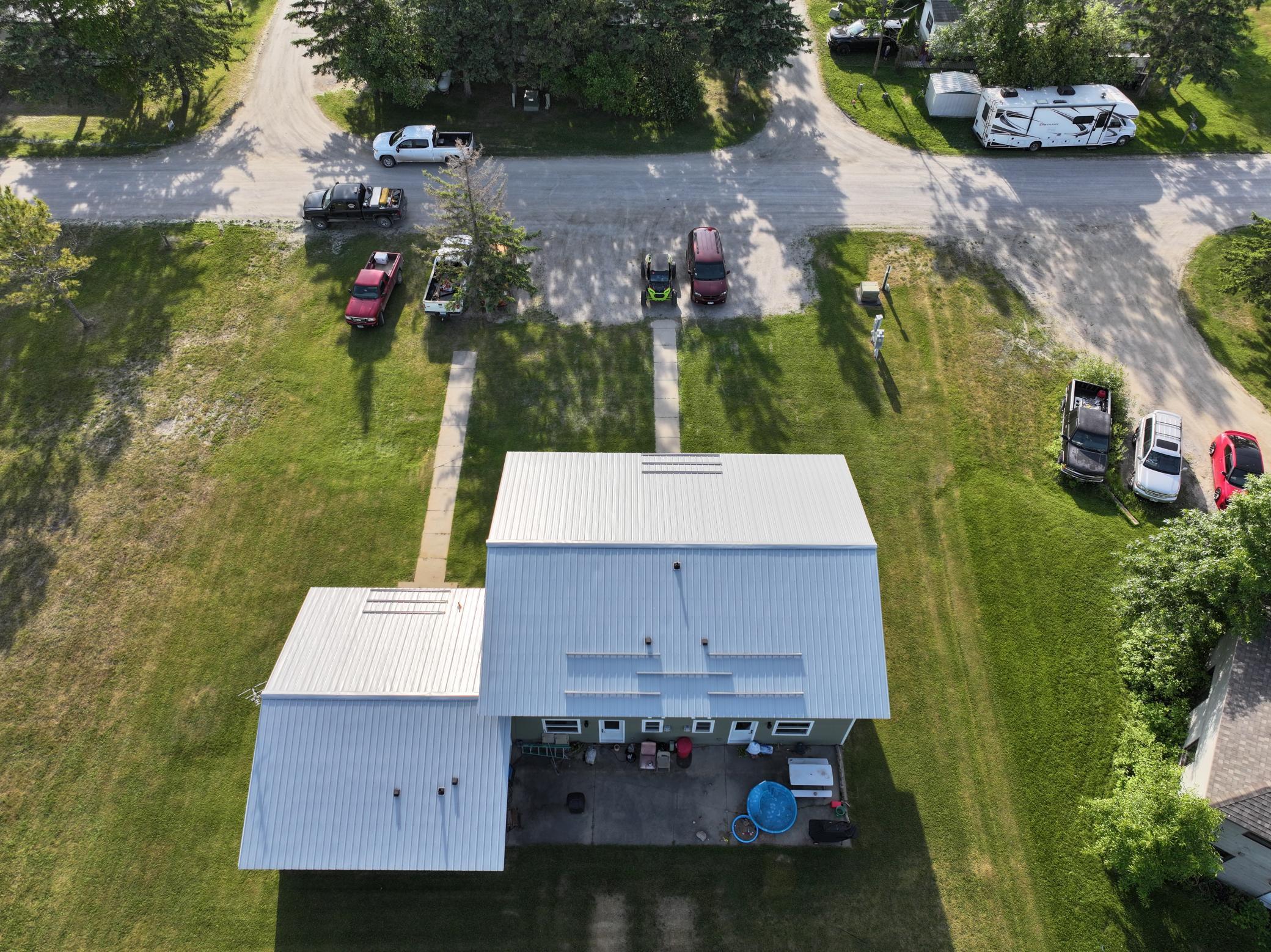 1983 triplex for sale at 37597 Lakeview Drive in Warroad, MN — 5 bed, 5 bath (photo 24 of 27)