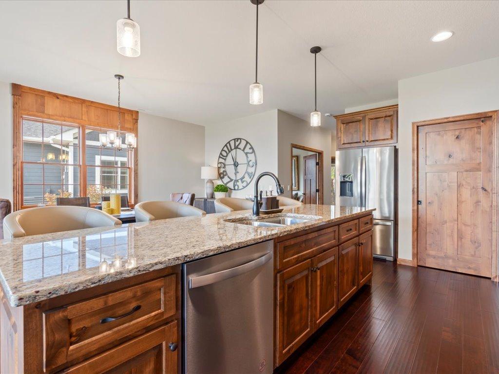 2025 townhouse for sale at 7868 Chickasaw Circle in Pequot Lakes, MN — 3 bed, 2 bath (photo 16 of 68)