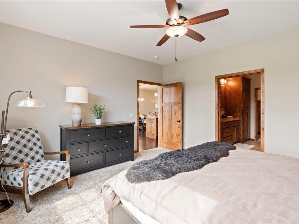 2025 townhouse for sale at 7868 Chickasaw Circle in Pequot Lakes, MN — 3 bed, 2 bath (photo 24 of 68)