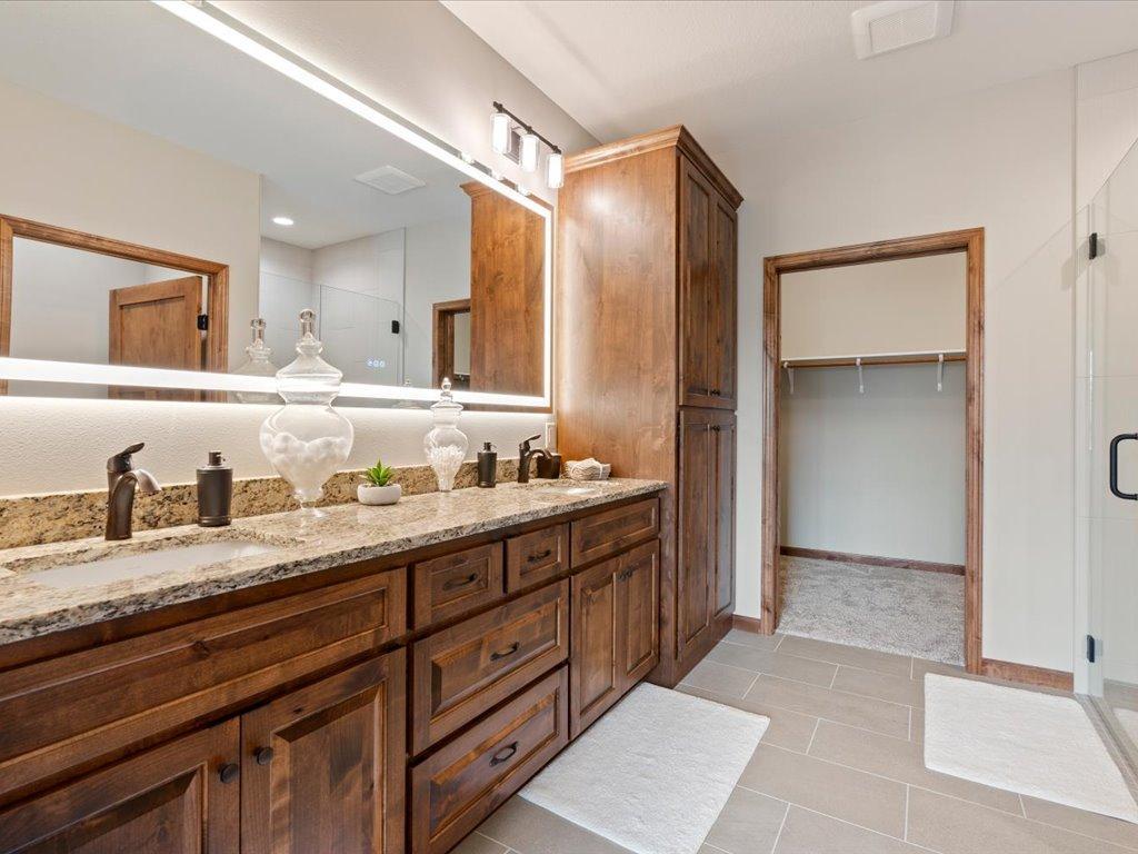 2025 townhouse for sale at 7868 Chickasaw Circle in Pequot Lakes, MN — 3 bed, 2 bath (photo 29 of 68)