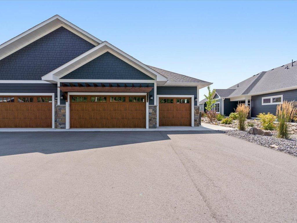 2025 townhouse for sale at 7868 Chickasaw Circle in Pequot Lakes, MN — 3 bed, 2 bath (photo 49 of 68)