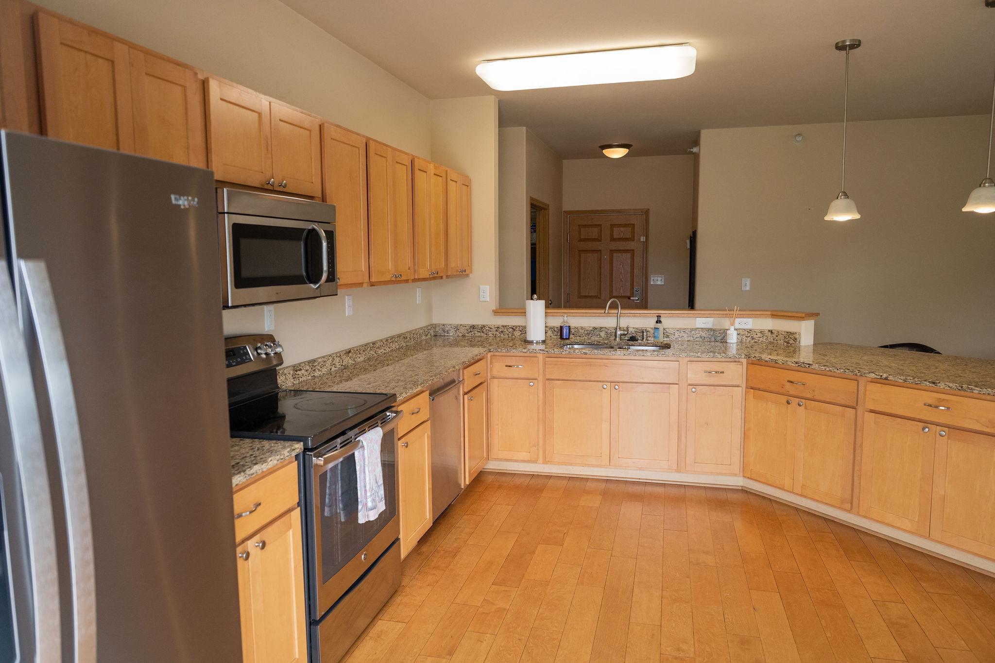 2013 condo for sale at 3434 28th Street S, Unit 234 in Fargo, ND — 2 bed, 2 bath (photo 8 of 41)