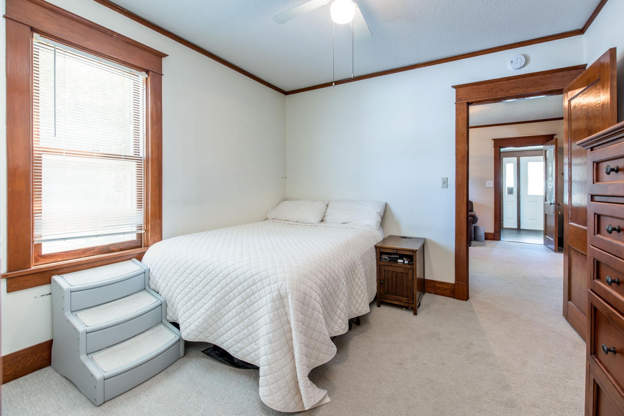 1921 single family home for sale at 305 8th Avenue E in Alexandria, MN — 3 bed, 2 bath (photo 18 of 34)