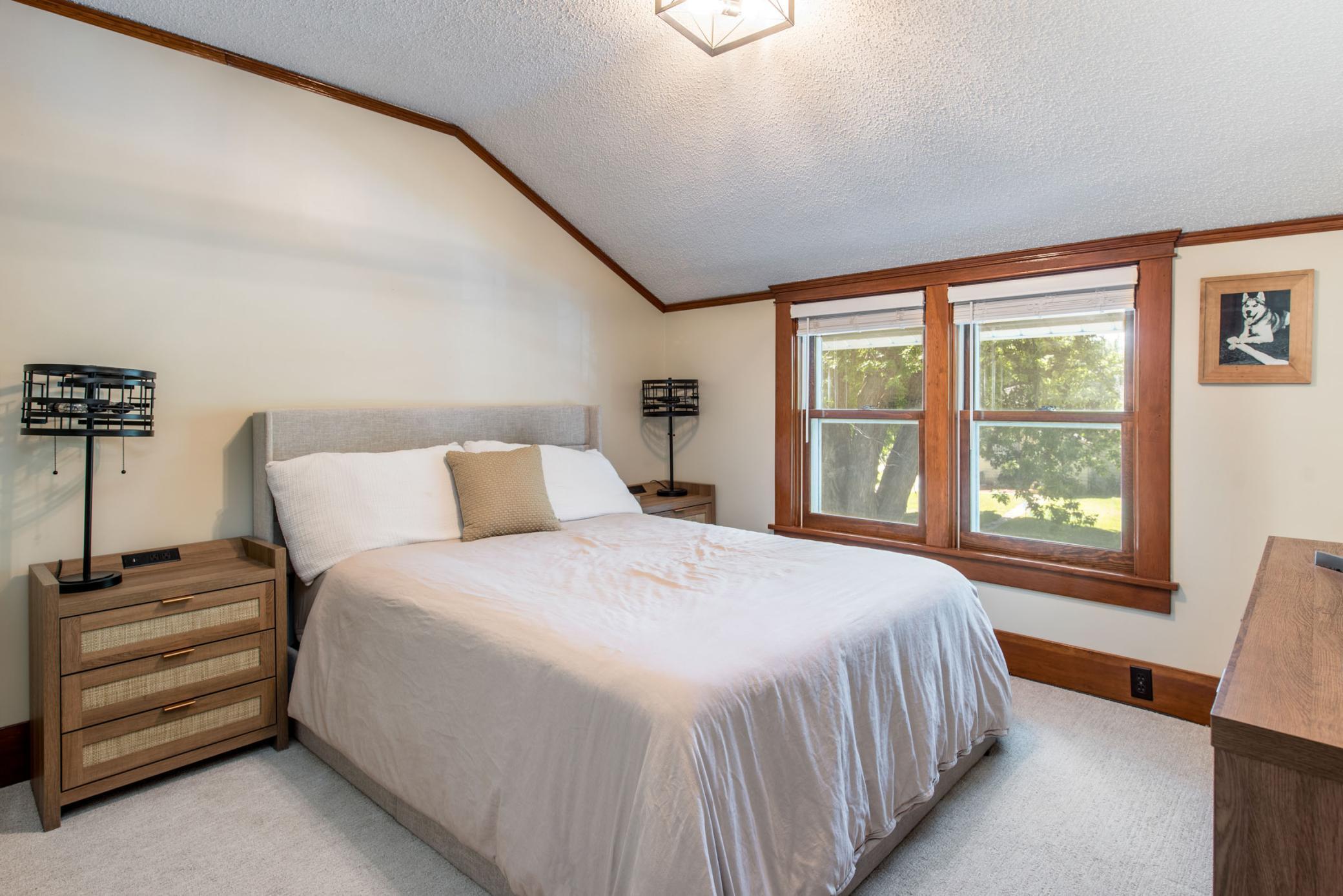 1921 single family home for sale at 305 8th Avenue E in Alexandria, MN — 3 bed, 2 bath (photo 20 of 34)