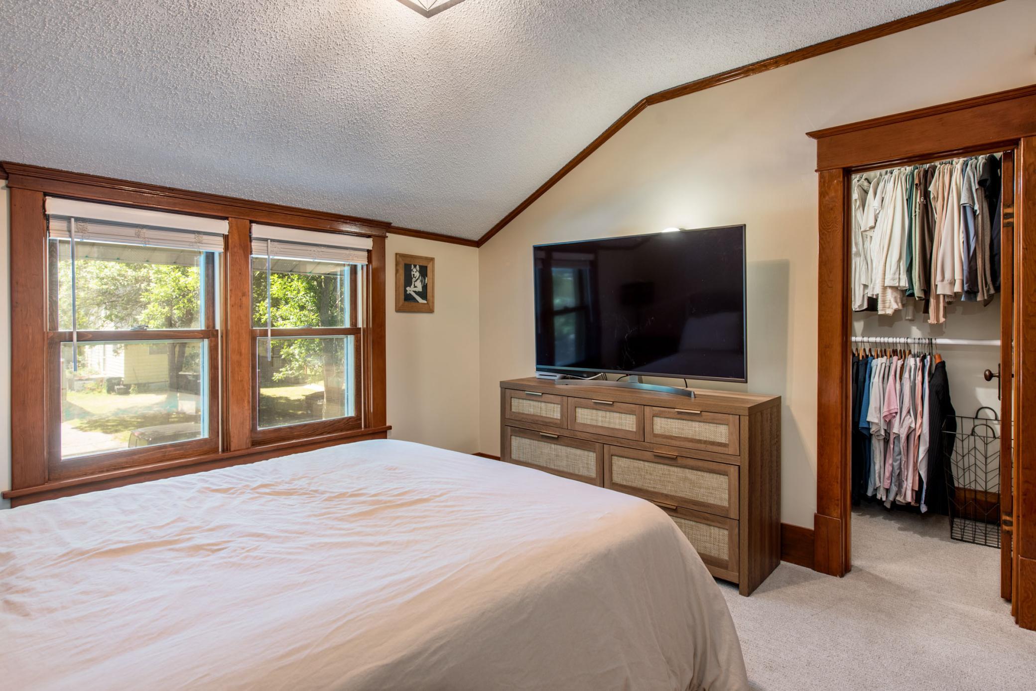 1921 single family home for sale at 305 8th Avenue E in Alexandria, MN — 3 bed, 2 bath (photo 21 of 34)