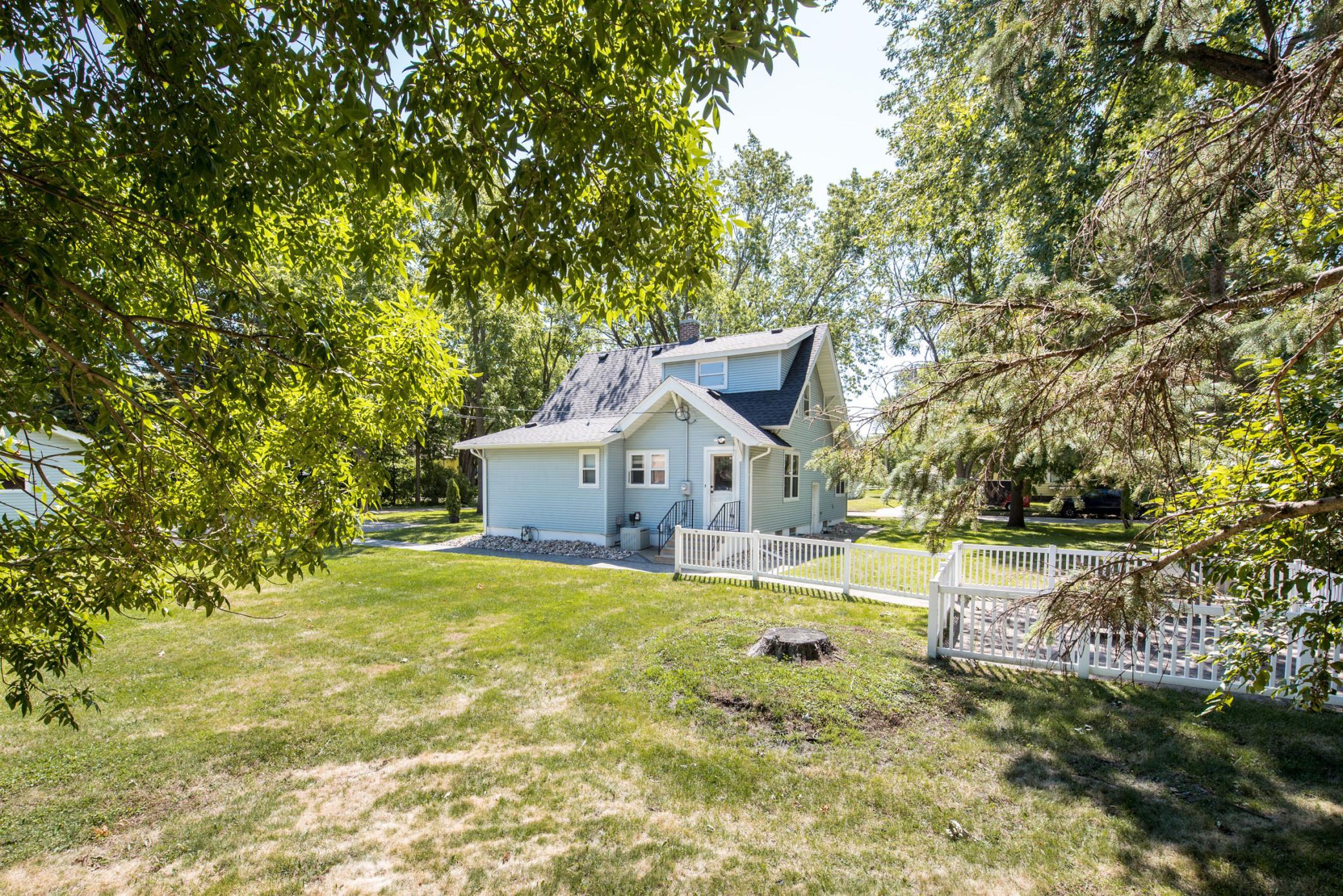 1921 single family home for sale at 305 8th Avenue E in Alexandria, MN — 3 bed, 2 bath (photo 28 of 34)
