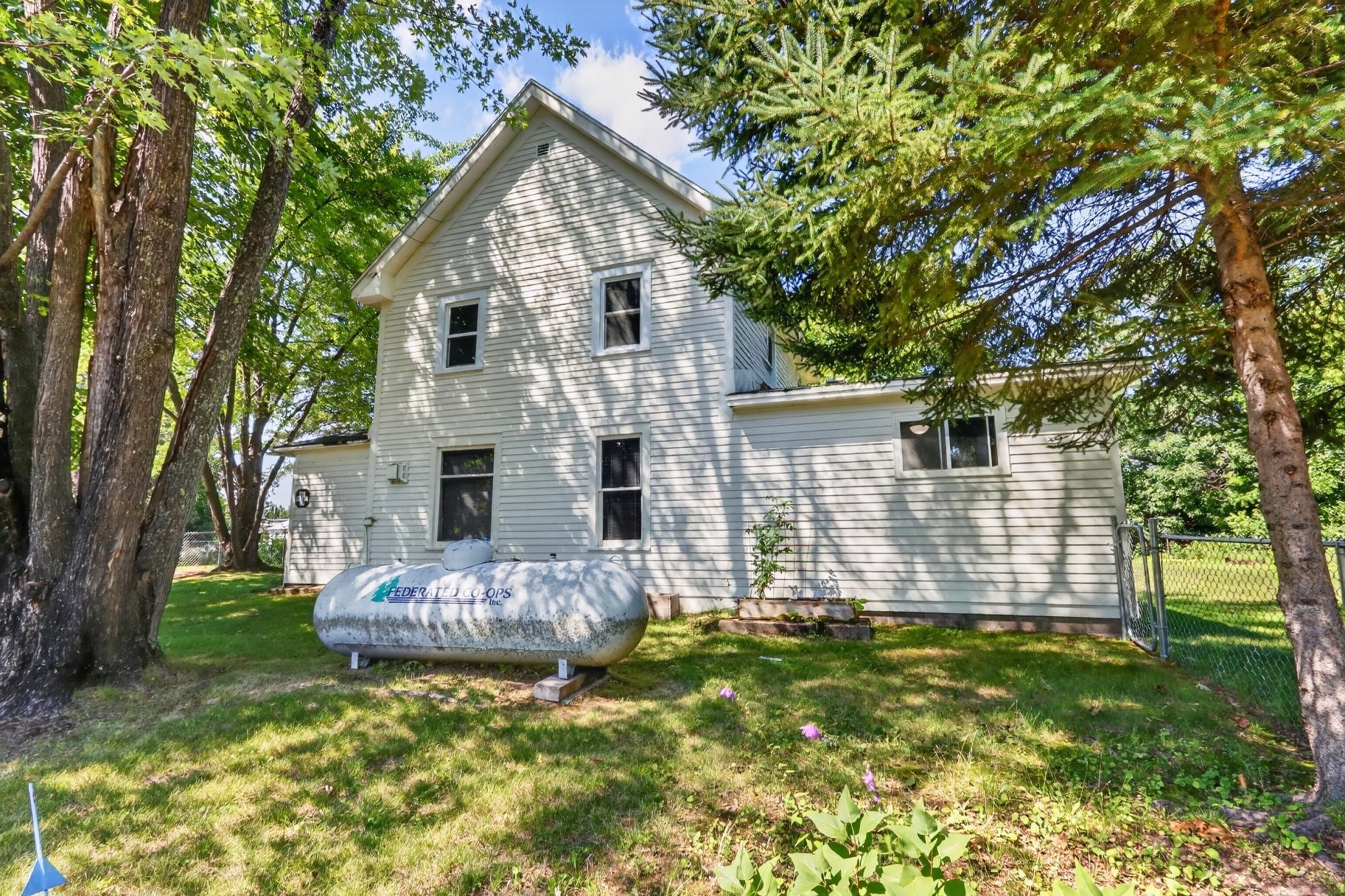 1913 single family home for sale at 401 Wright Street in Palisade, MN — 3 bed, 2 bath (photo 5 of 27)