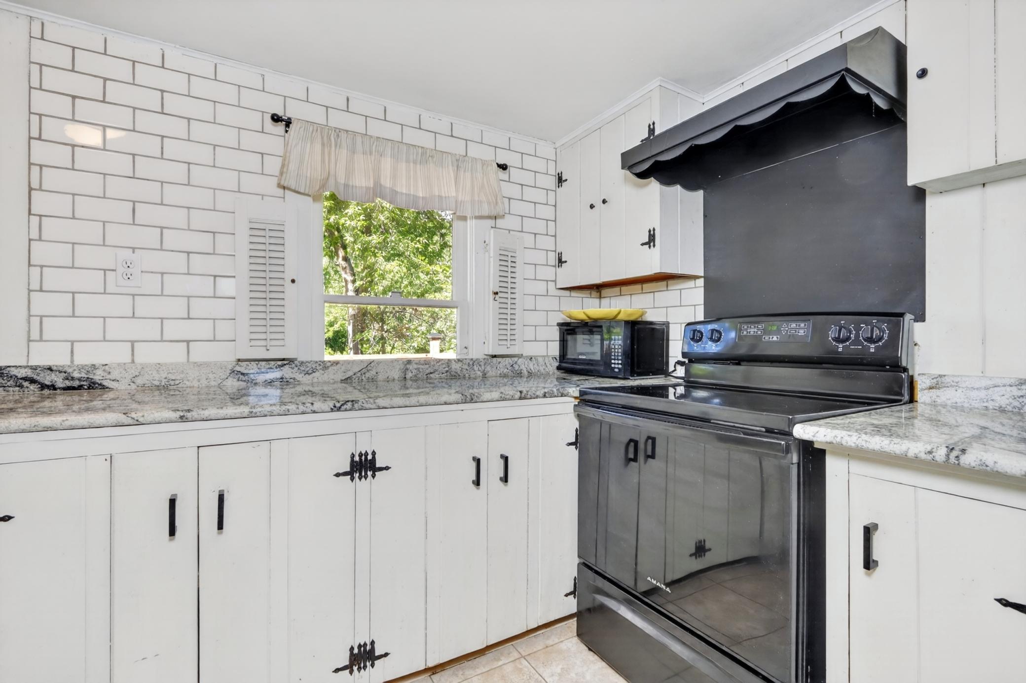 1913 single family home for sale at 401 Wright Street in Palisade, MN — 3 bed, 2 bath (photo 9 of 27)