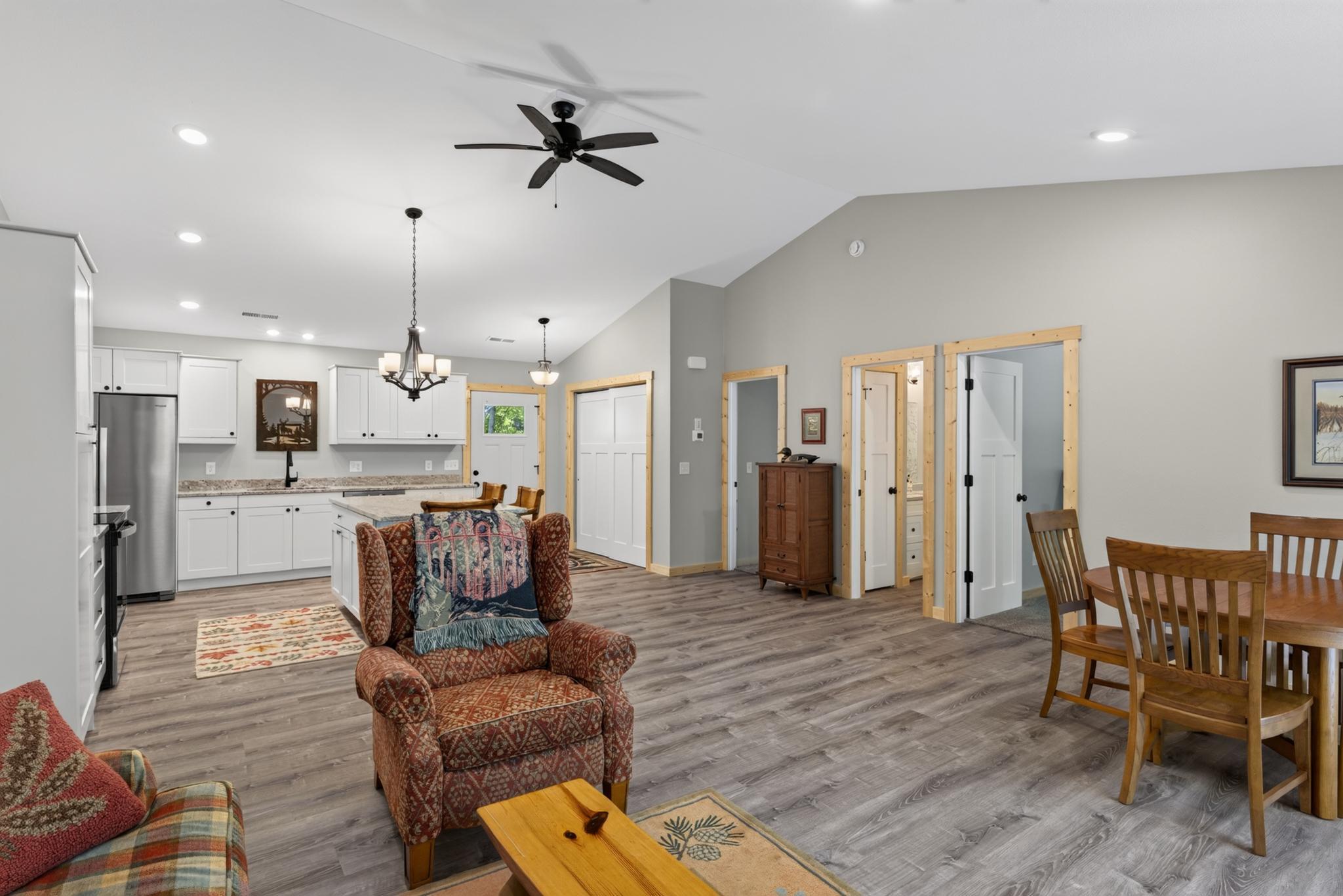 2025 single family home for sale at 7779 Scenic Overlook in Pequot Lakes, MN — 3 bed, 2 bath (photo 15 of 30)