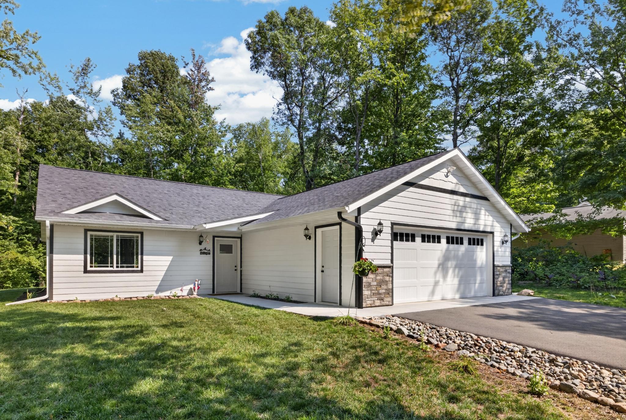 2025 single family home for sale at 7779 Scenic Overlook in Pequot Lakes, MN — 3 bed, 2 bath (photo 28 of 30)