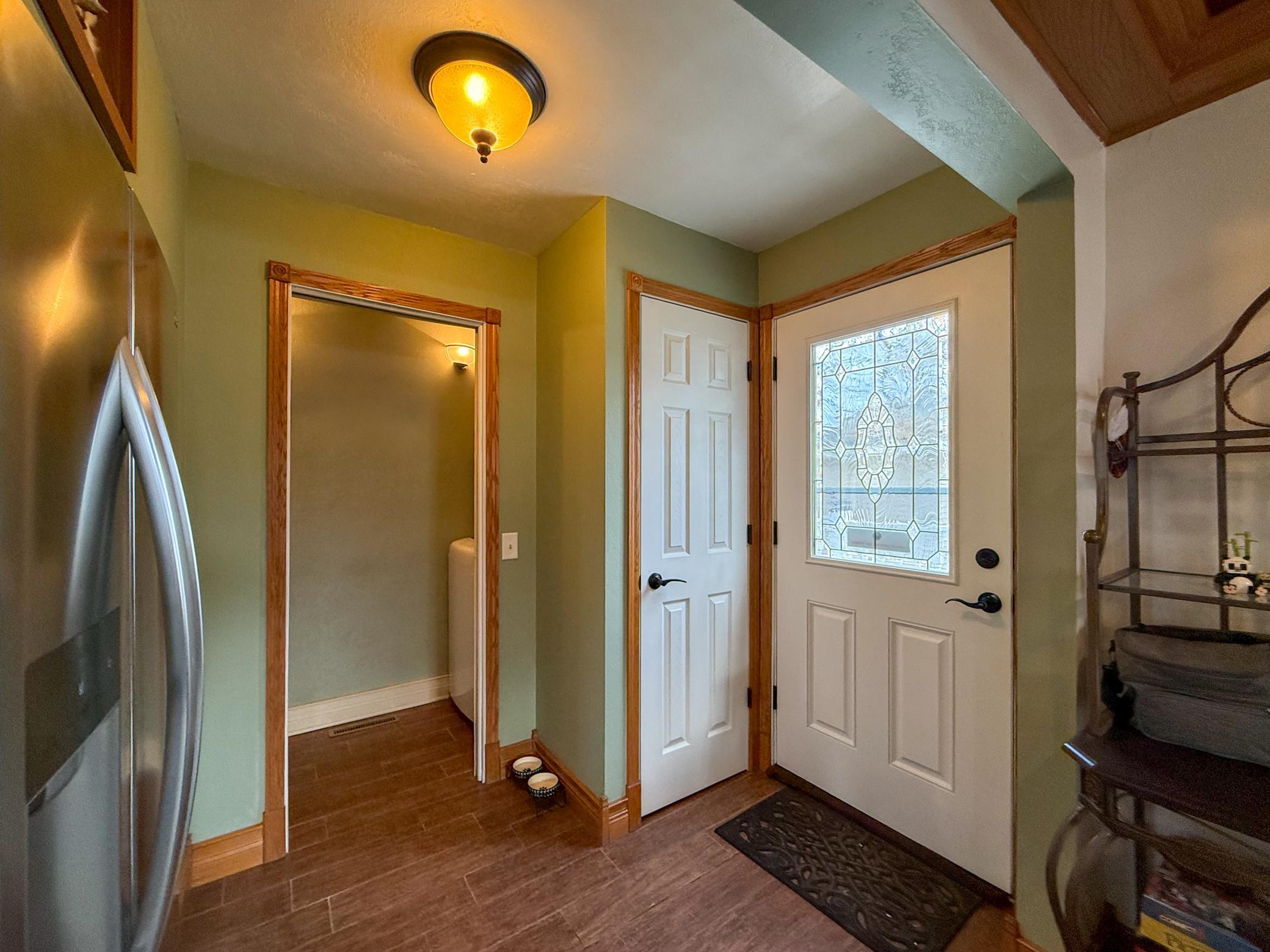 1956 single family home for sale at 807 21st Street NW in Bemidji, MN — 2 bed, 2 bath (photo 13 of 48)