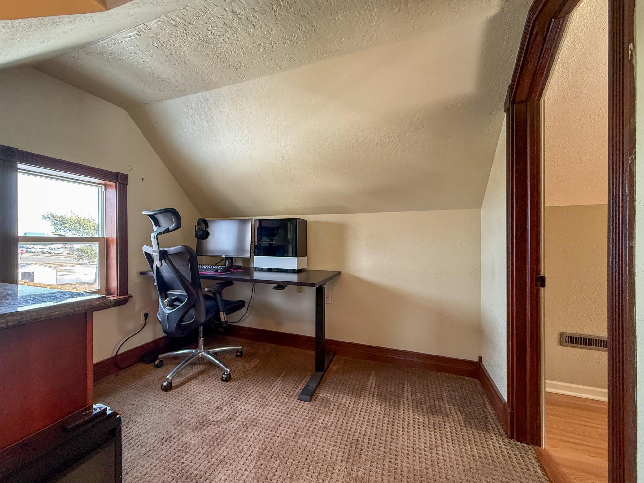 1956 single family home for sale at 807 21st Street NW in Bemidji, MN — 2 bed, 2 bath (photo 28 of 48)