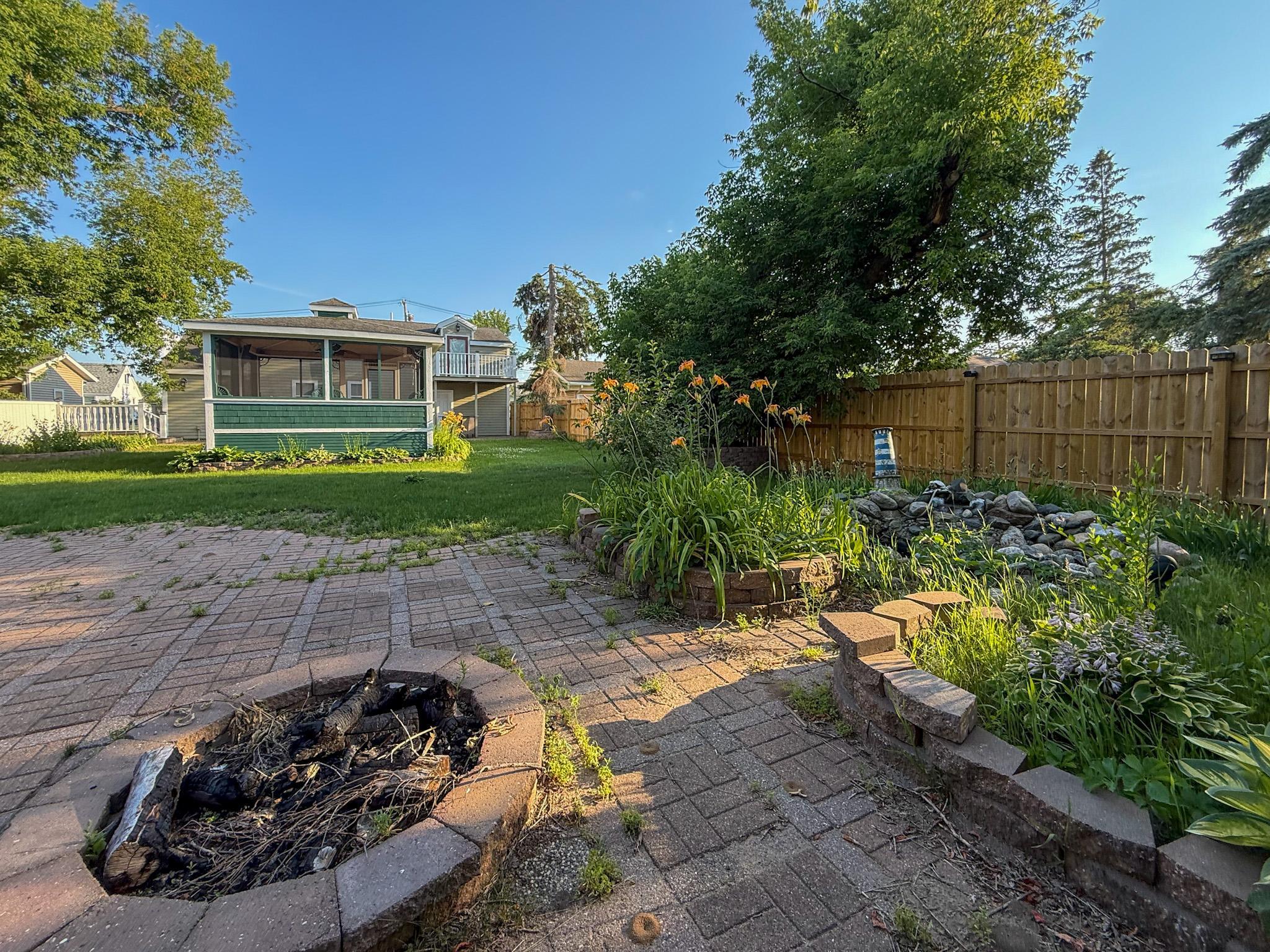1956 single family home for sale at 807 21st Street NW in Bemidji, MN — 2 bed, 2 bath (photo 42 of 48)