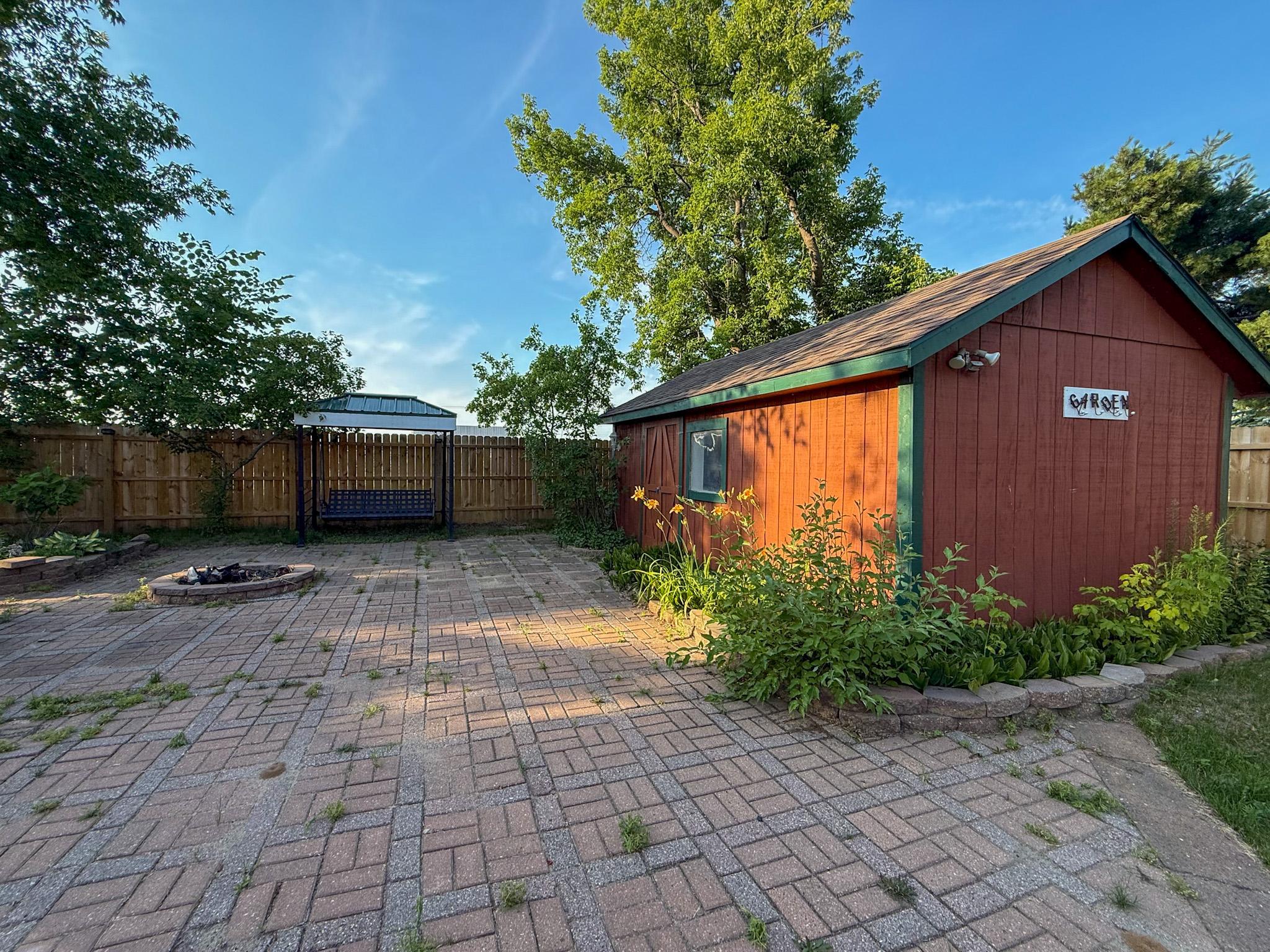1956 single family home for sale at 807 21st Street NW in Bemidji, MN — 2 bed, 2 bath (photo 43 of 48)