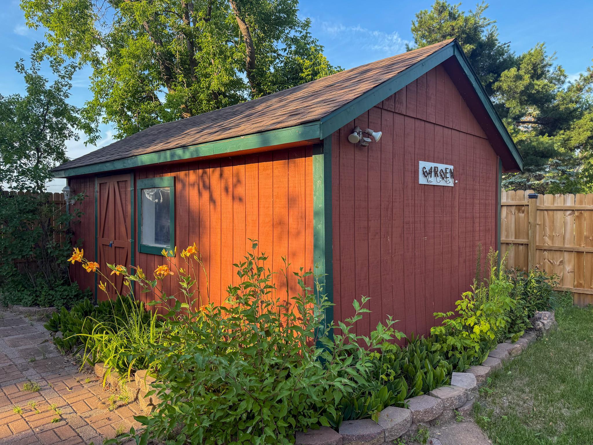 1956 single family home for sale at 807 21st Street NW in Bemidji, MN — 2 bed, 2 bath (photo 44 of 48)