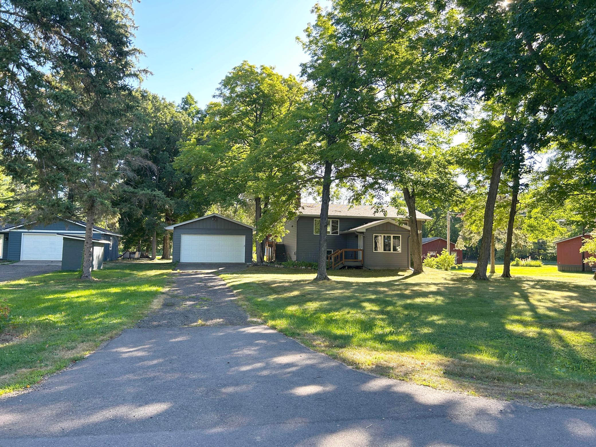 1983 single family home for sale at 16542 329th Avenue in Isle, MN — 2 bed, 2 bath (photo 5 of 32)