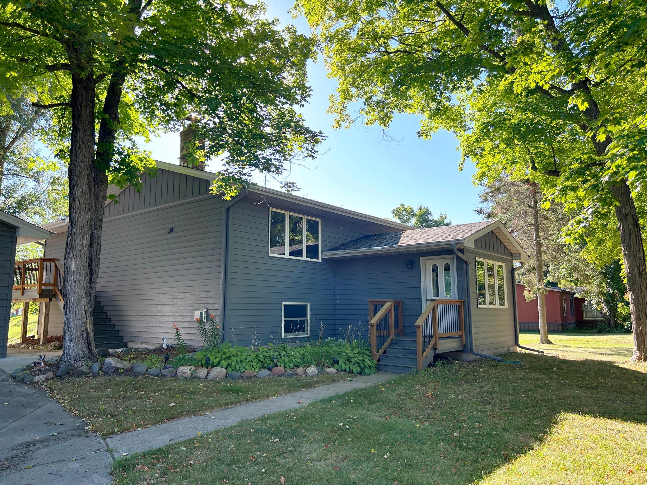1983 single family home for sale at 16542 329th Avenue in Isle, MN — 2 bed, 2 bath (photo 8 of 32)