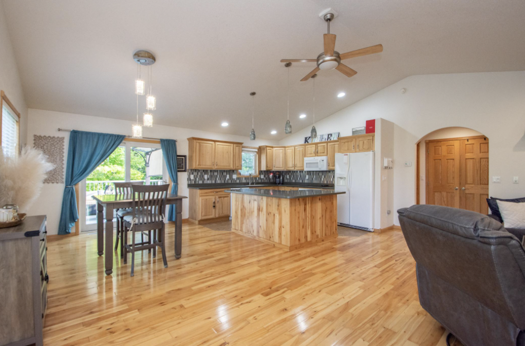 3221 11th Avenue S, Moorhead MN 56560 - Photo 6 of 11