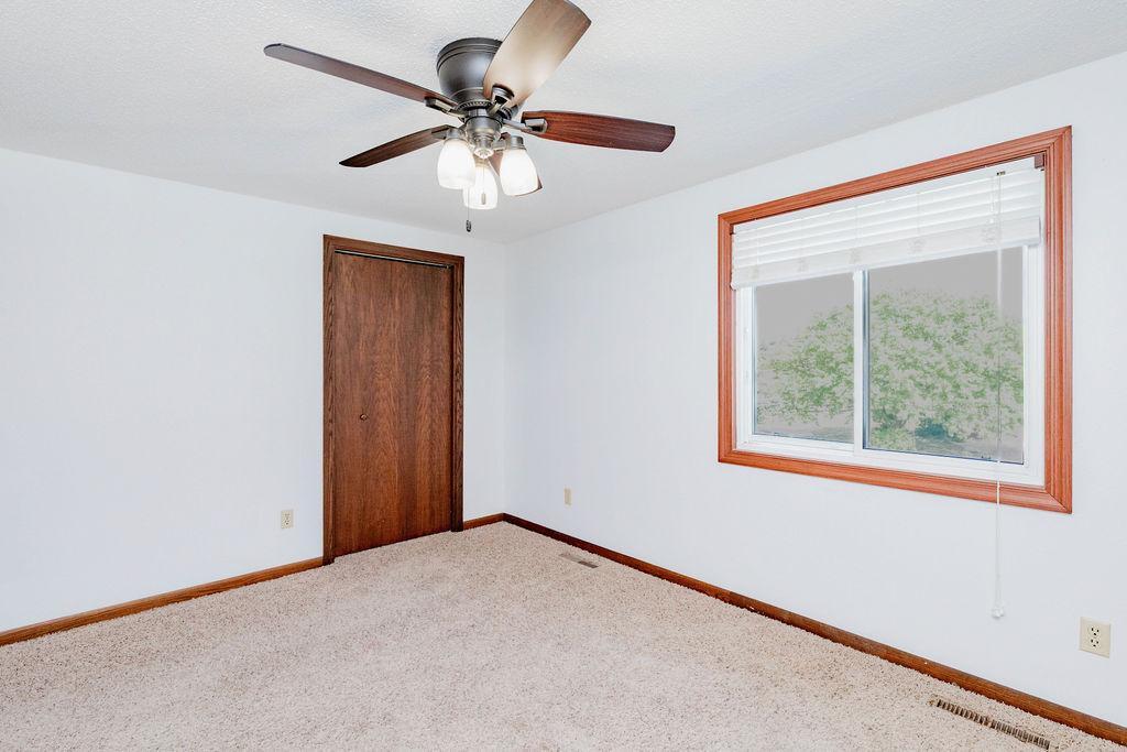 2322 Cromwell Street S, Moorhead MN 56560 - Photo 32 of 58
