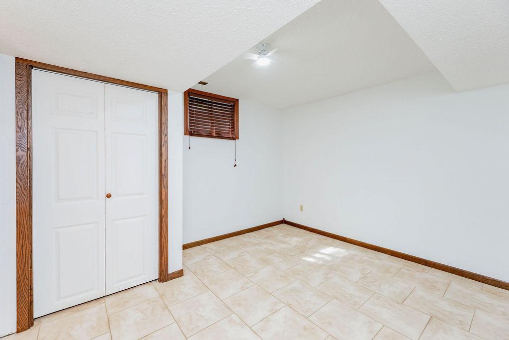 2322 Cromwell Street S, Moorhead MN 56560 - Photo 44 of 58