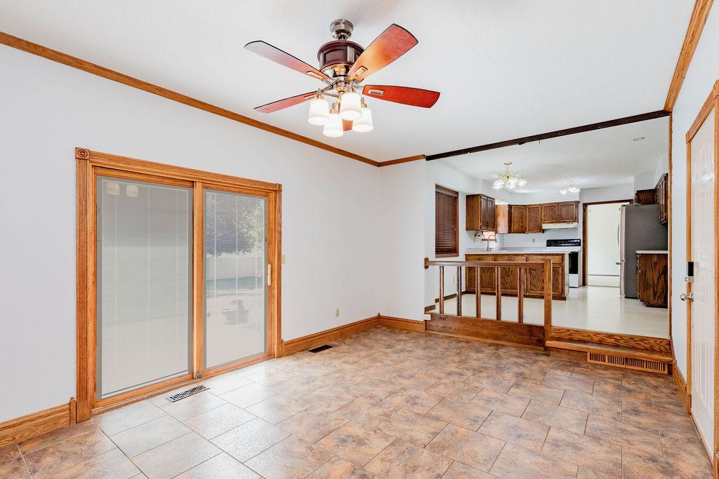 2322 Cromwell Street S, Moorhead MN 56560 - Photo 8 of 58