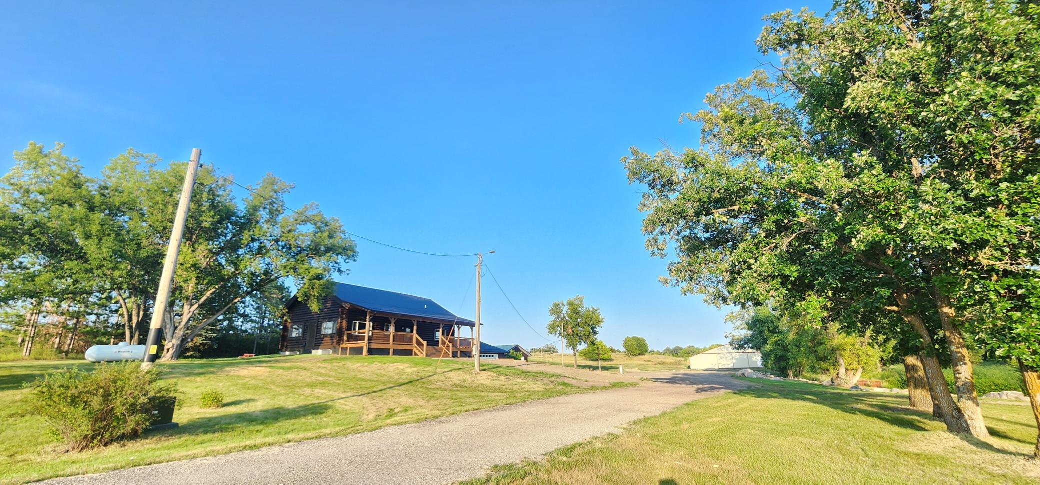 1979 single family home for sale at 35515 State Highway 87 in Frazee, MN — 4 bed, 4 bath (photo 6 of 14)